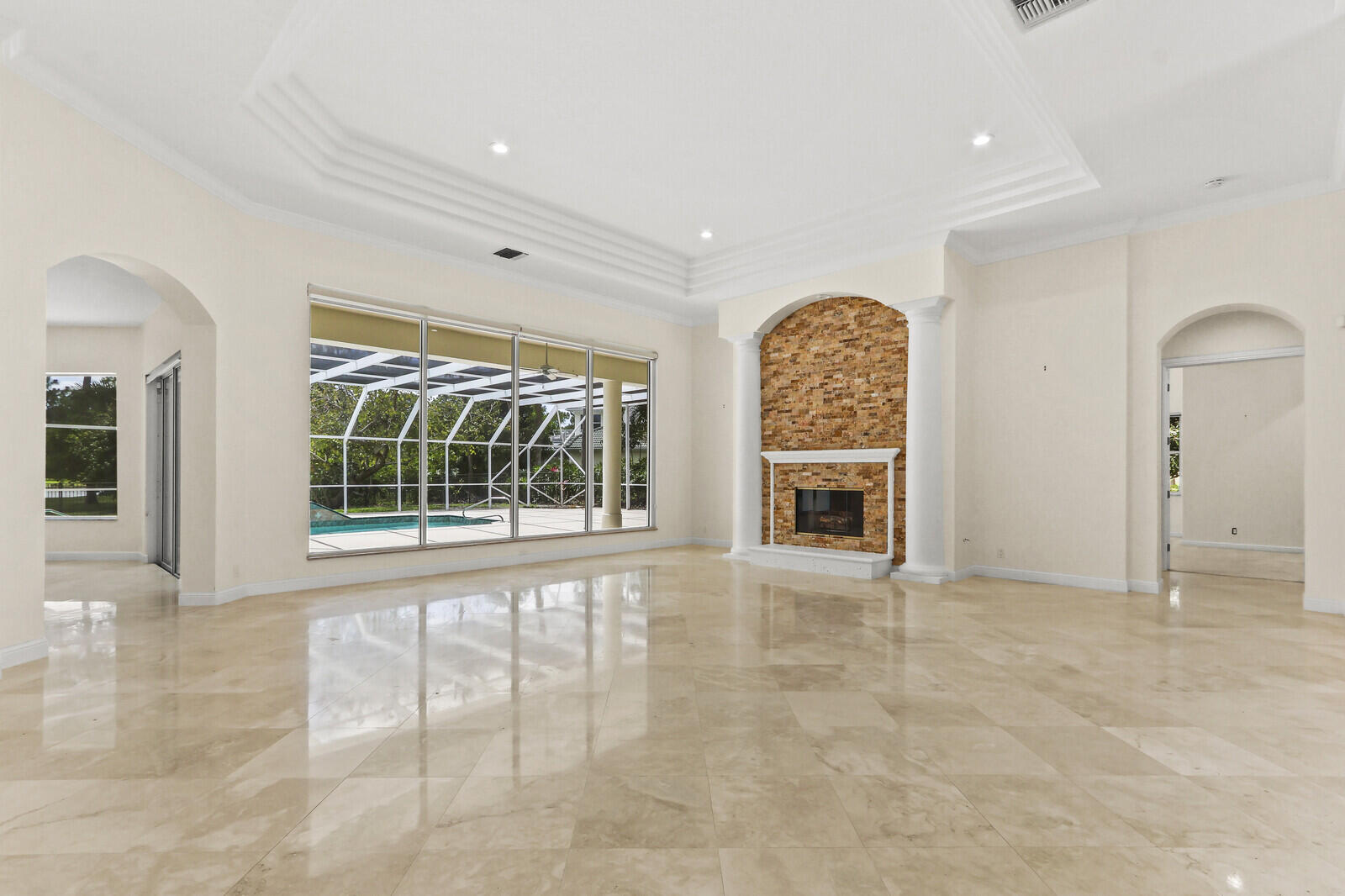 8280 Woodsmuir Drive