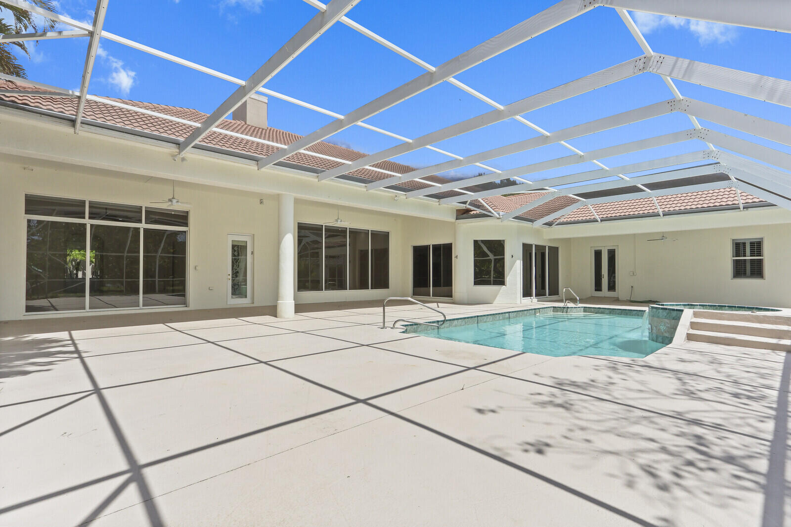 8280 Woodsmuir Drive