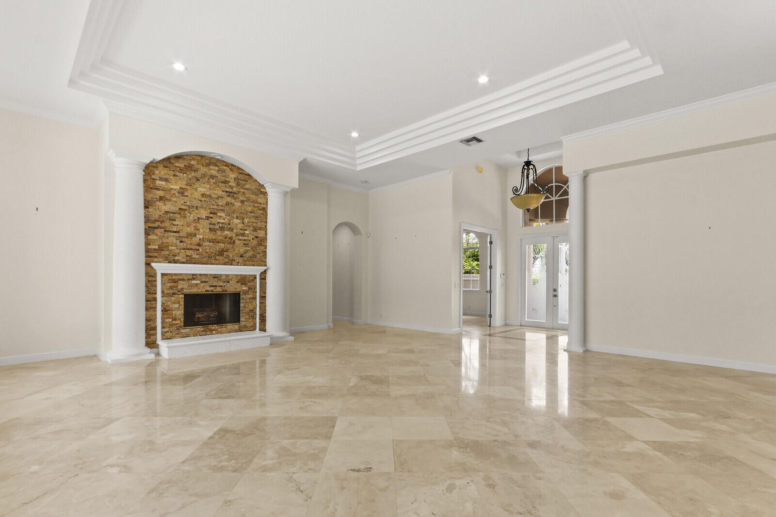 8280 Woodsmuir Drive