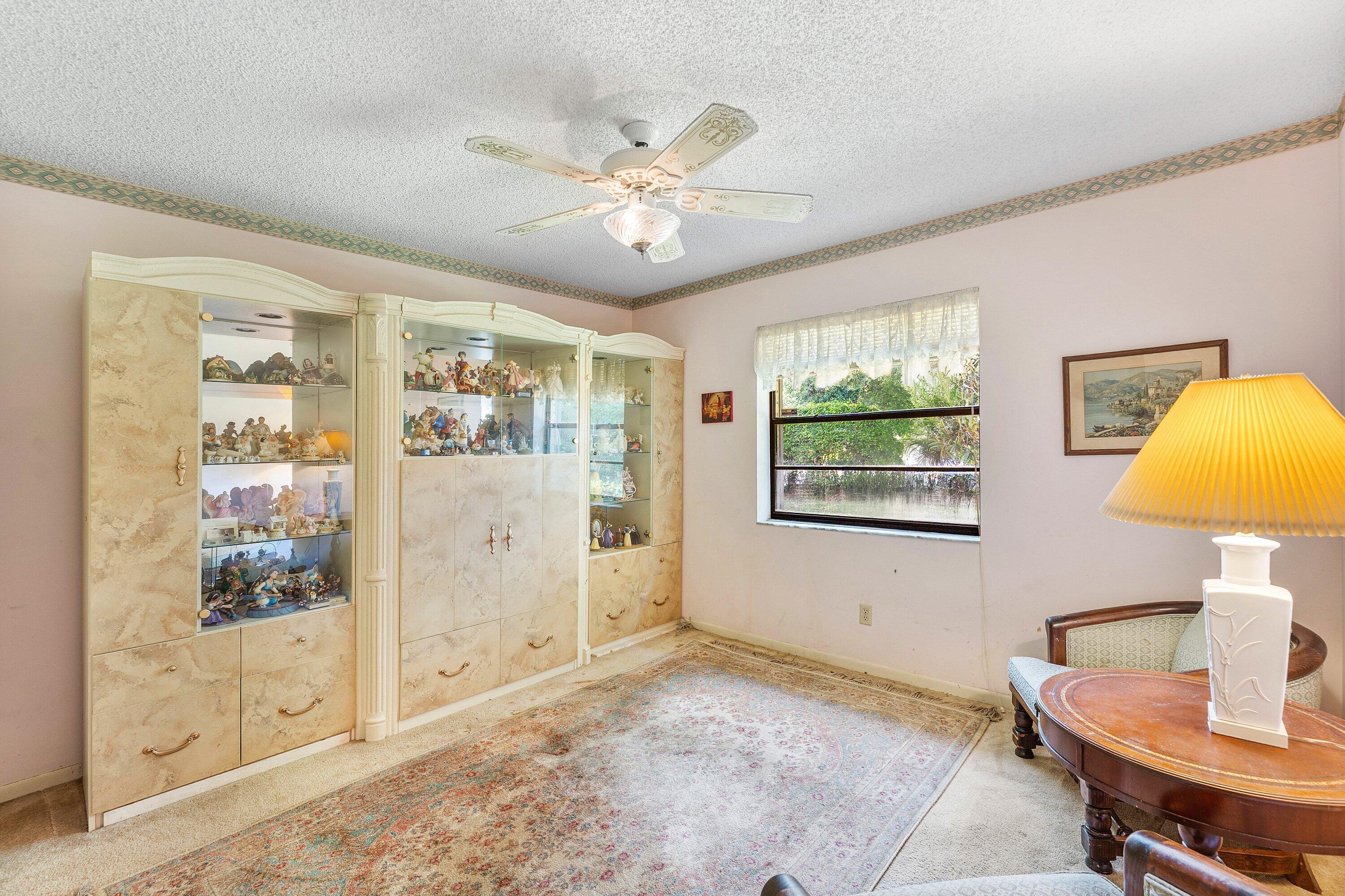 7290 Encina Lane