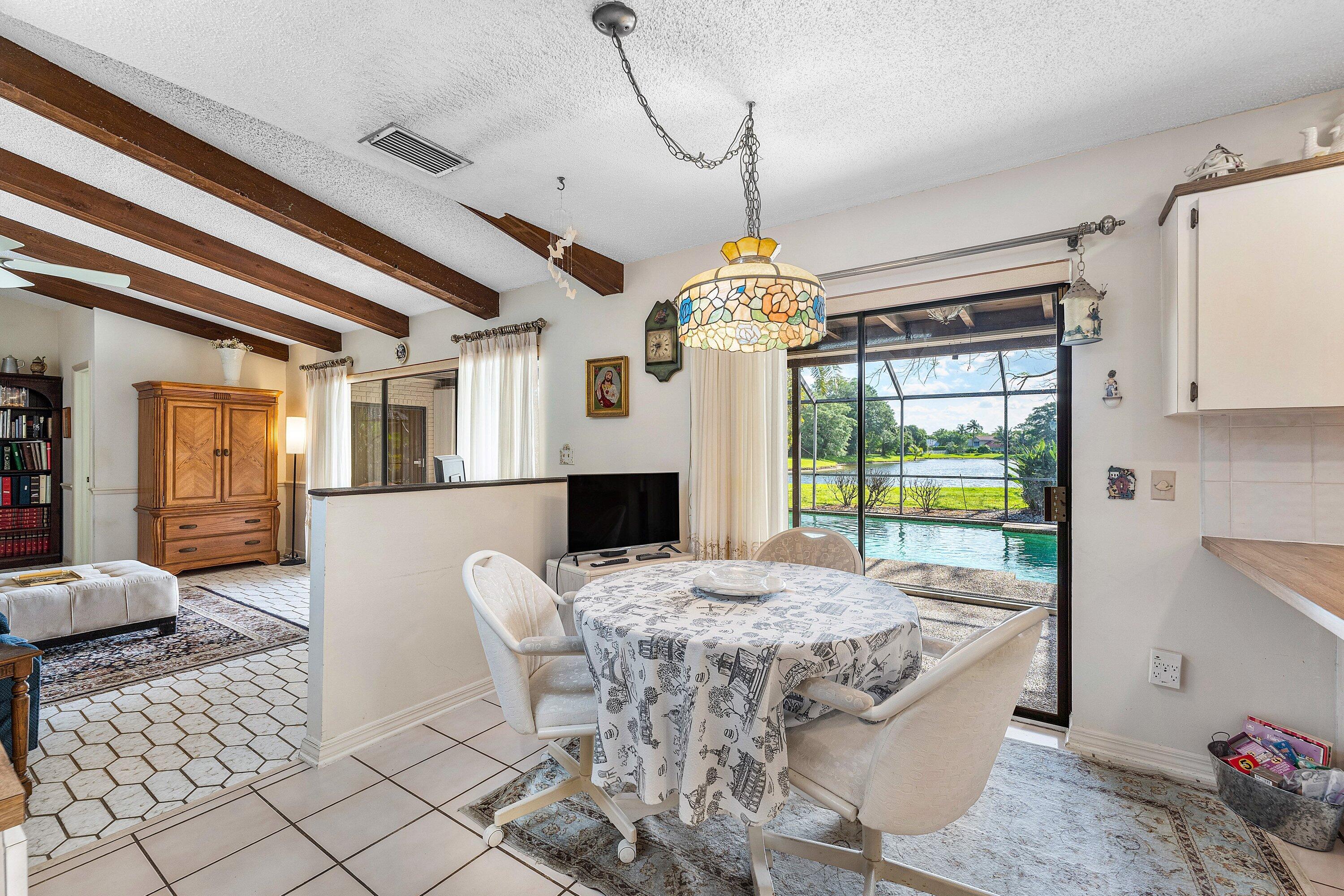 7290 Encina Lane