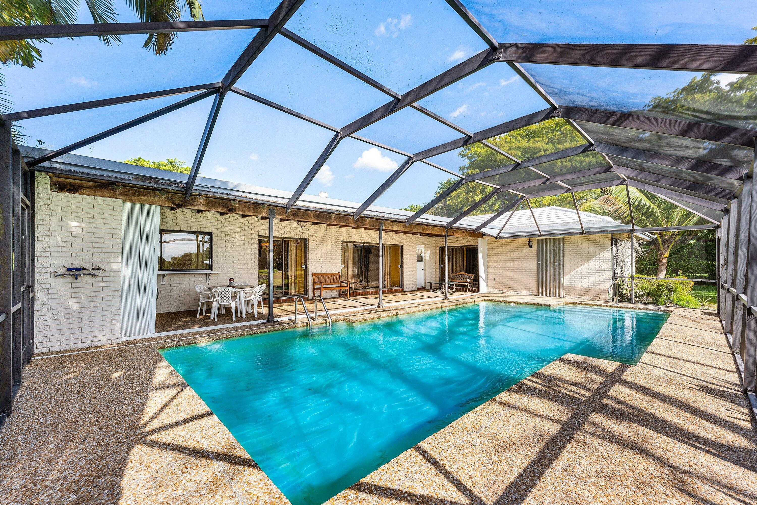 7290 Encina Lane