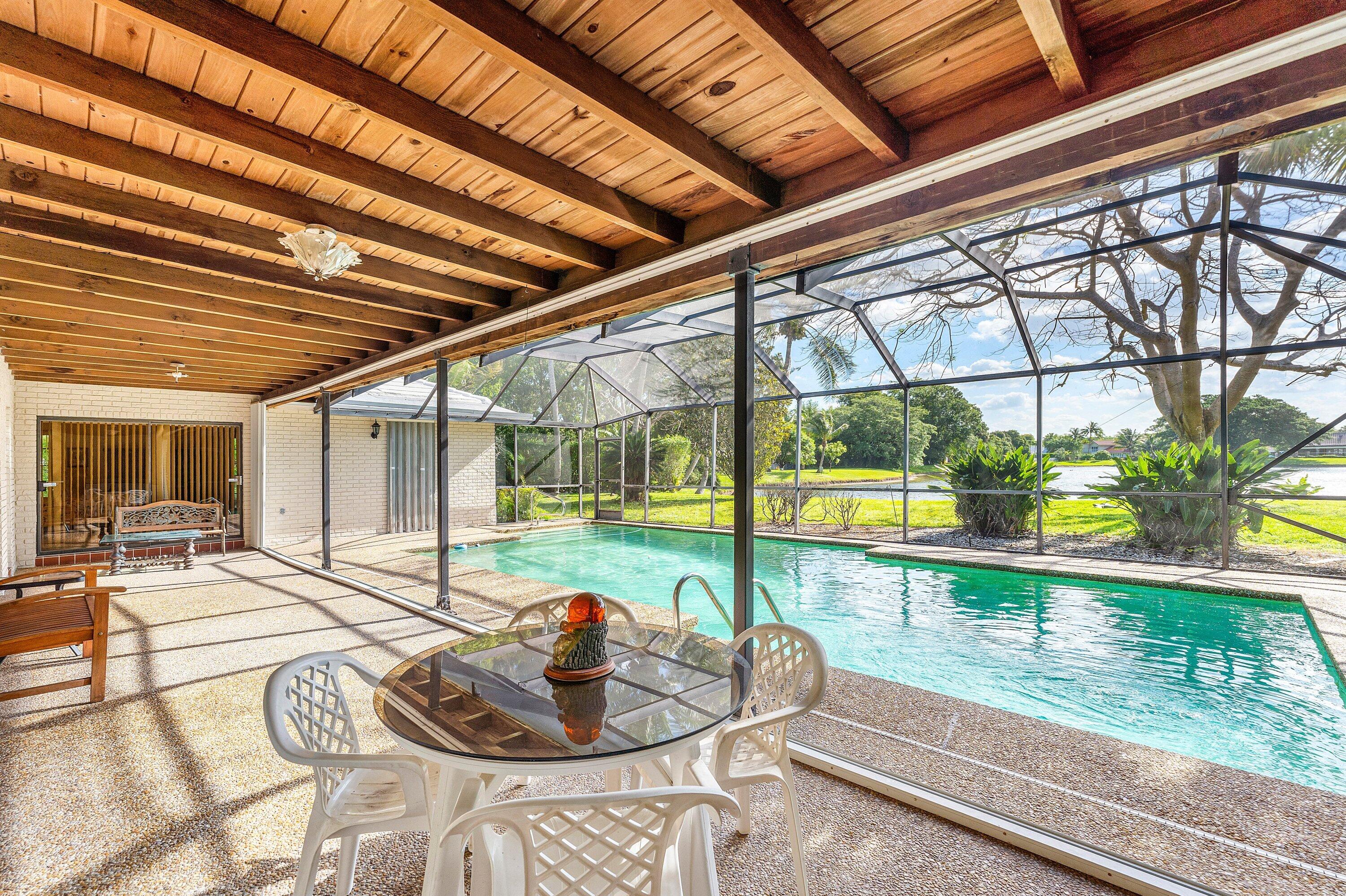 7290 Encina Lane