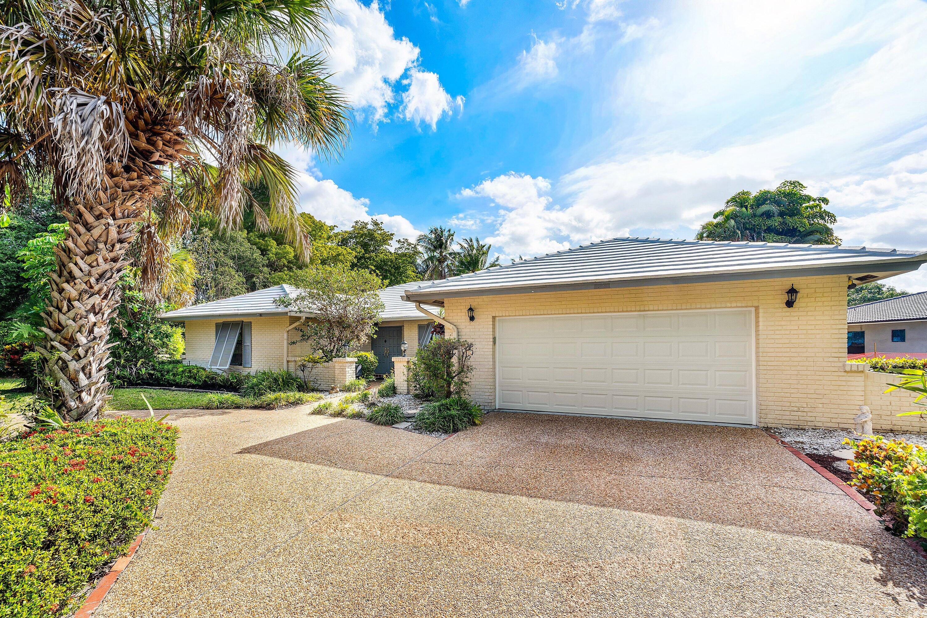 7290 Encina Lane