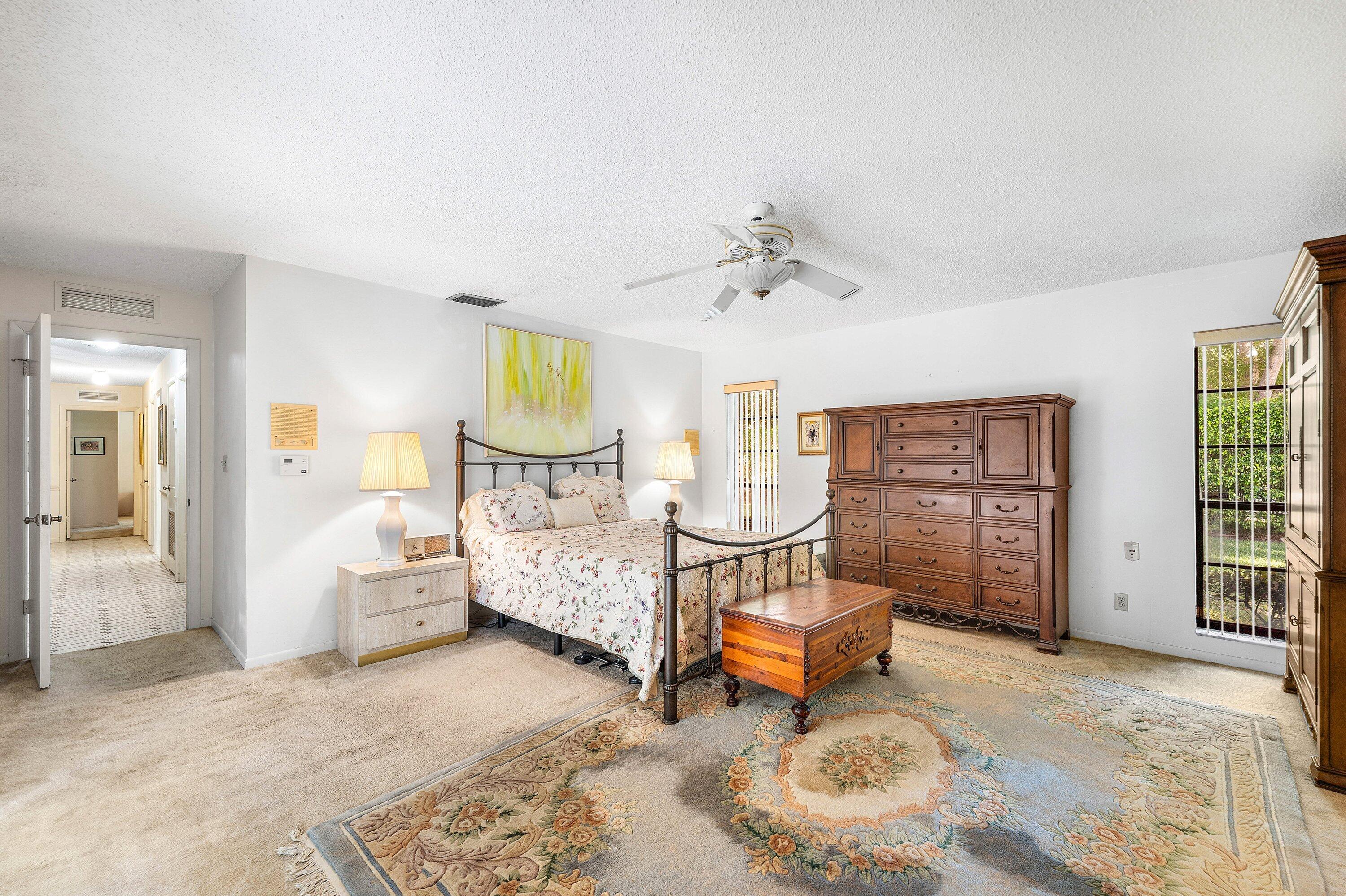 7290 Encina Lane