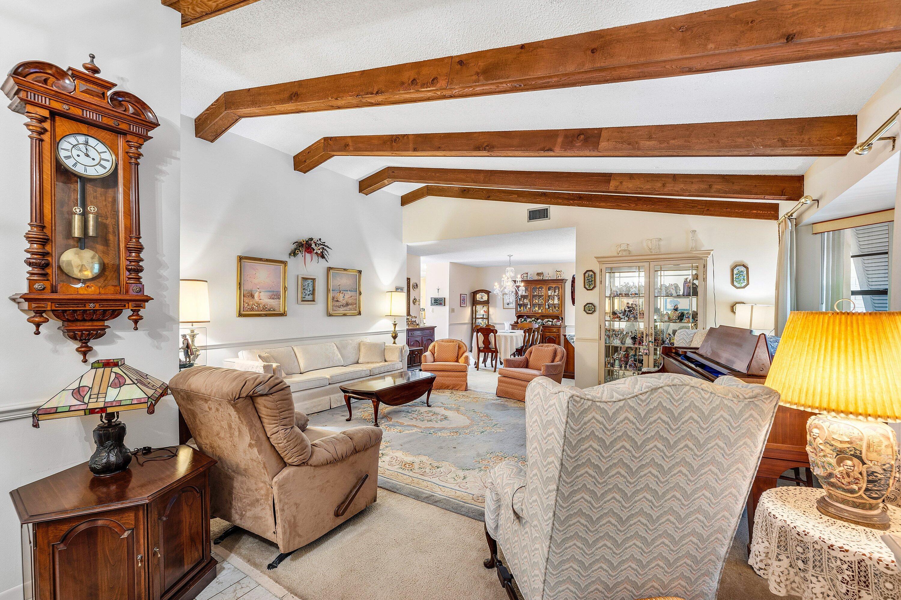 7290 Encina Lane