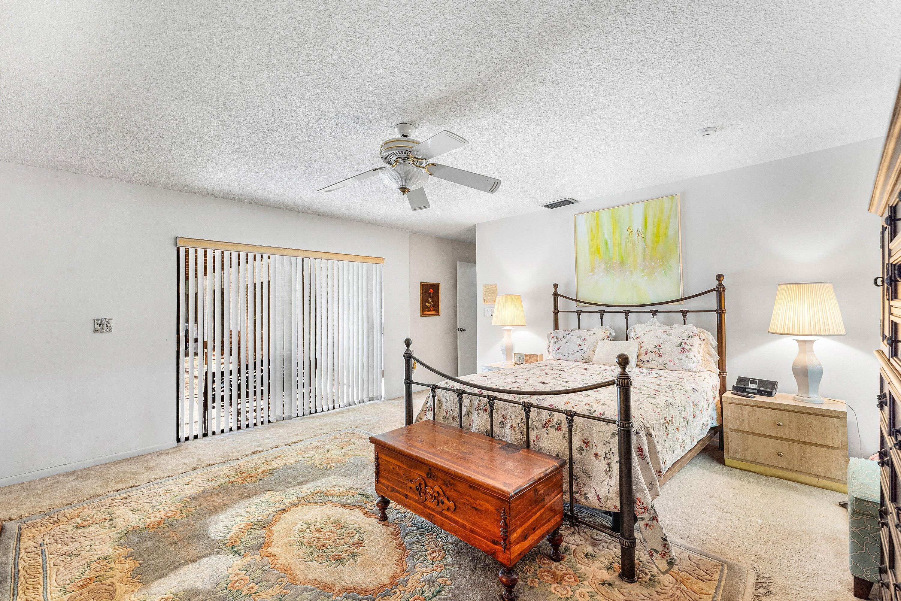 7290 Encina Lane