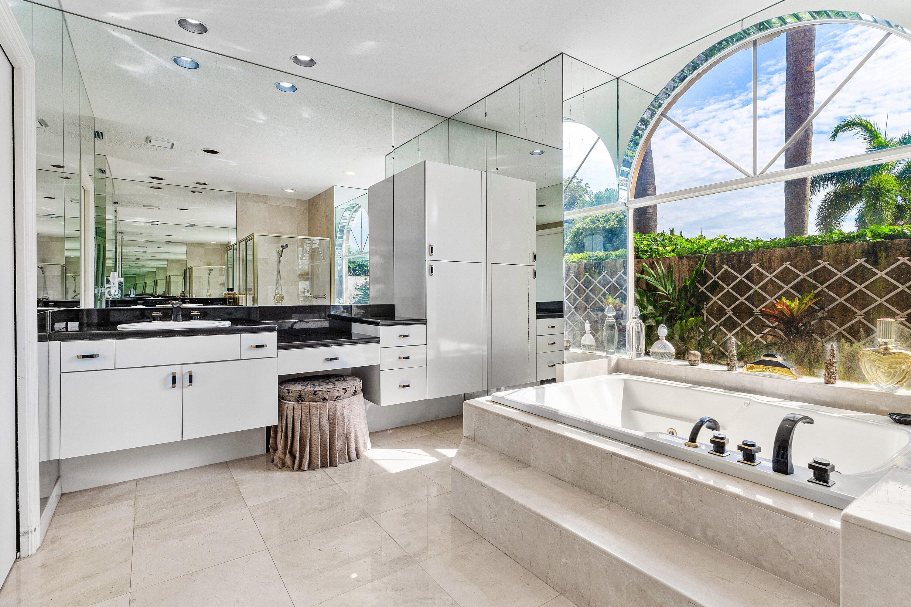 17571 Bocaire Way