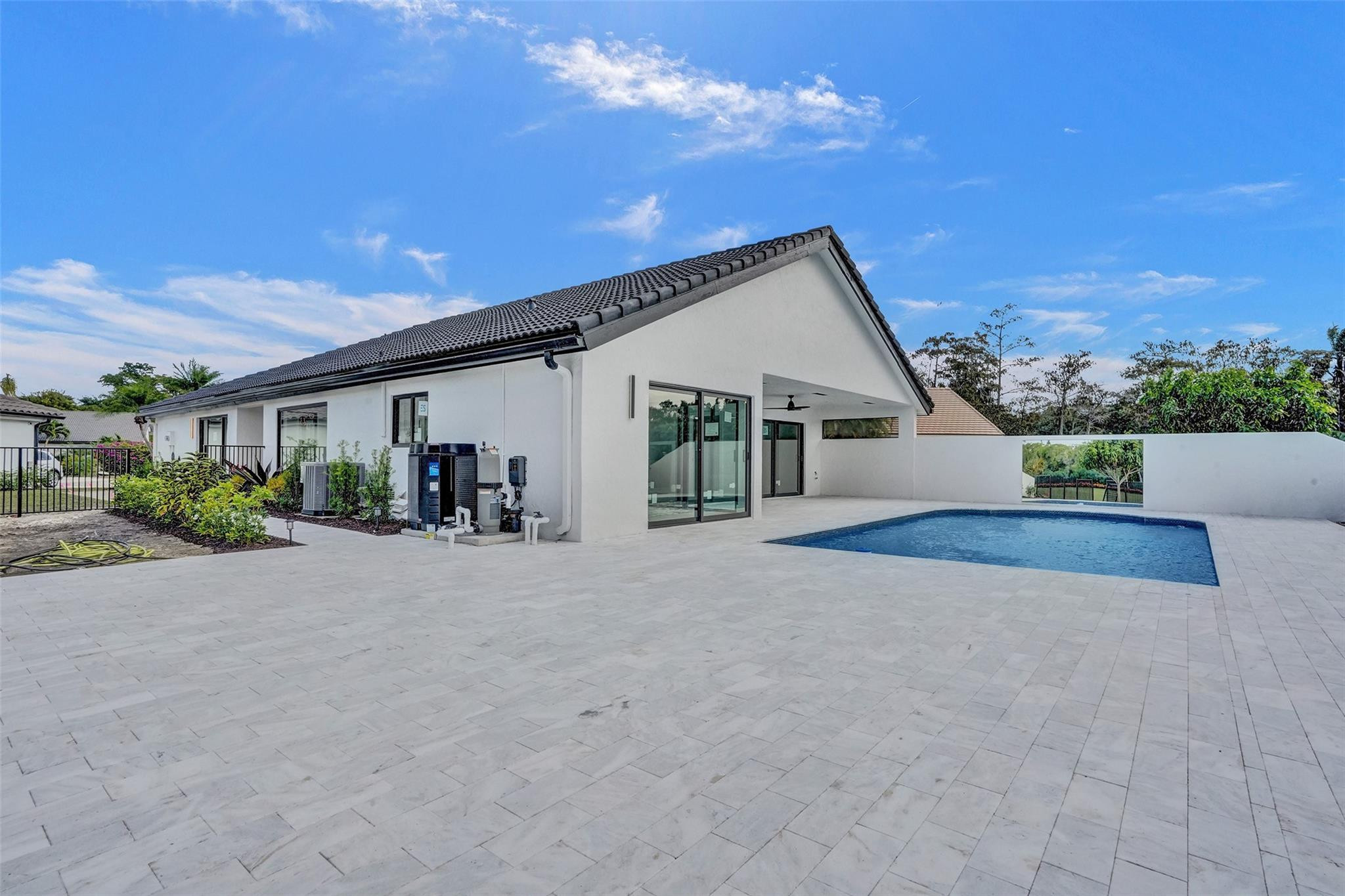 21470 Bridge View Drive
