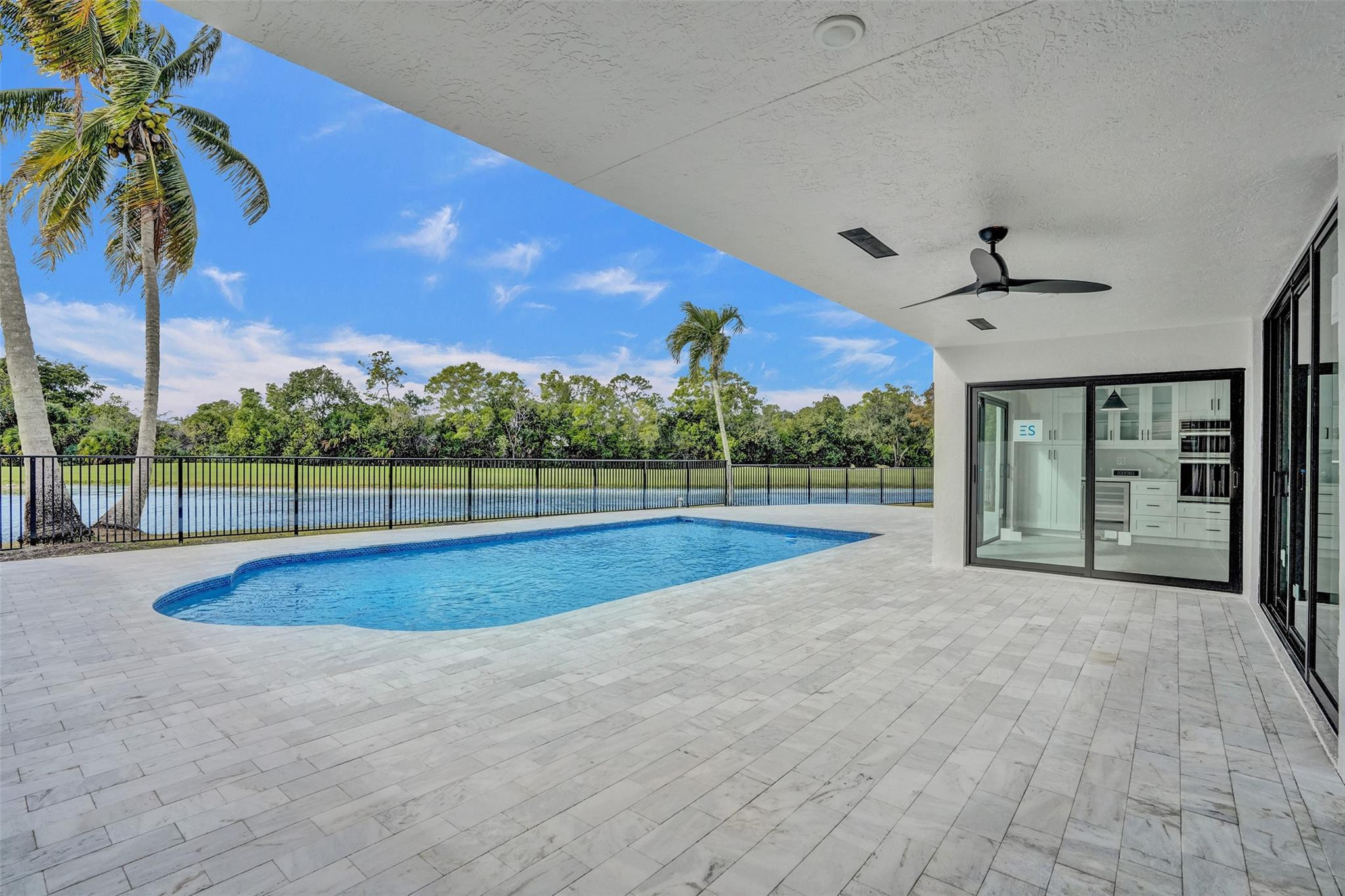 21470 Bridge View Drive