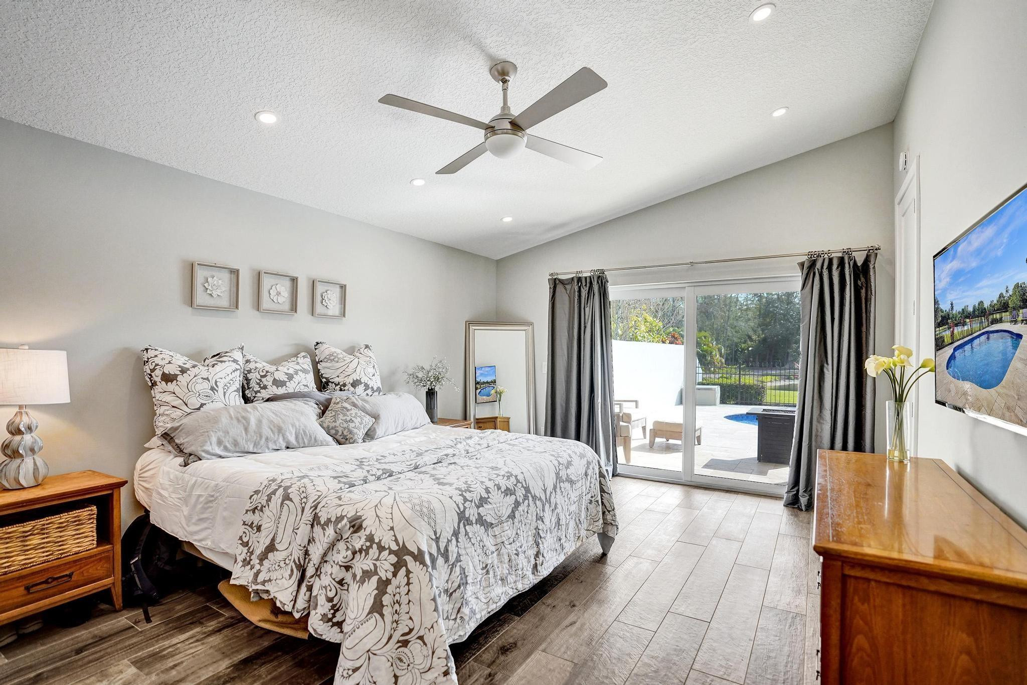 21464 Bridge View Drive