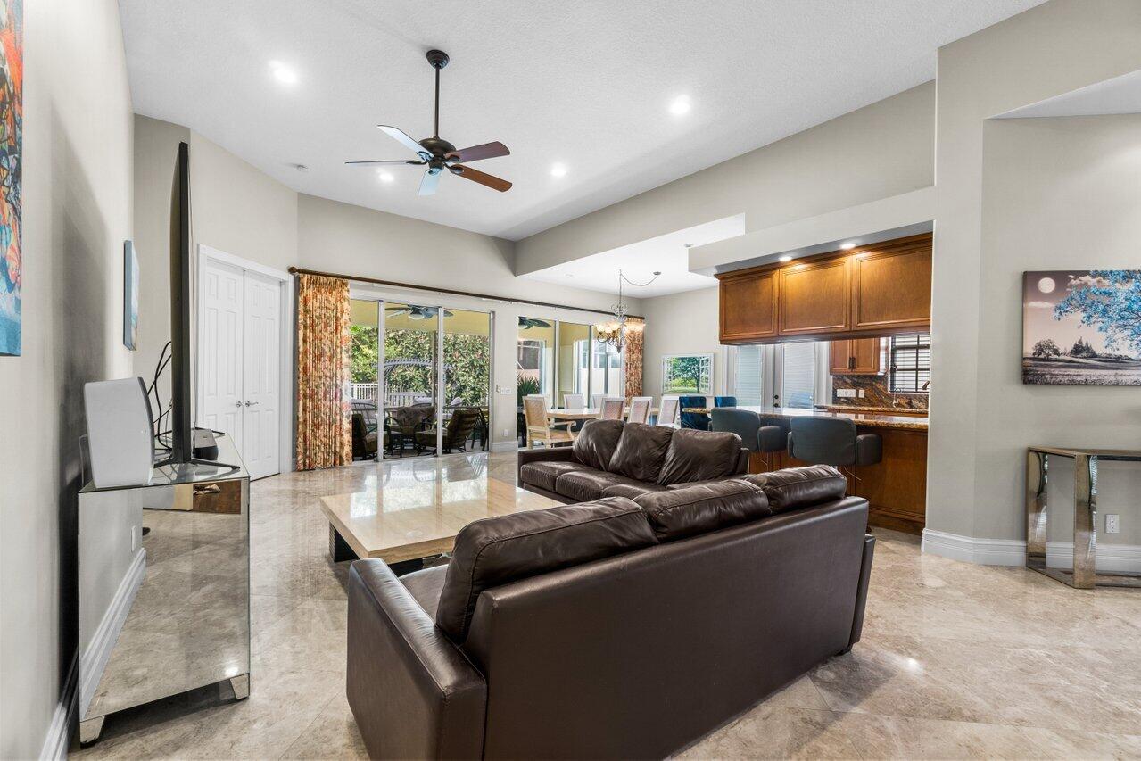 4777 Orchard Lane