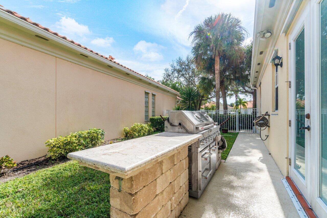 4777 Orchard Lane