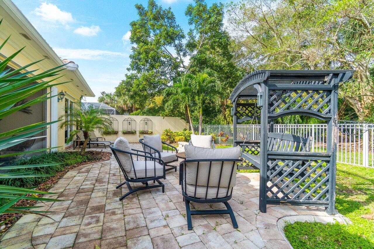 4777 Orchard Lane