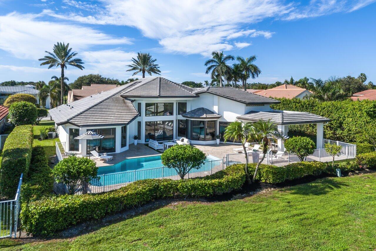4276 Bocaire Boulevard