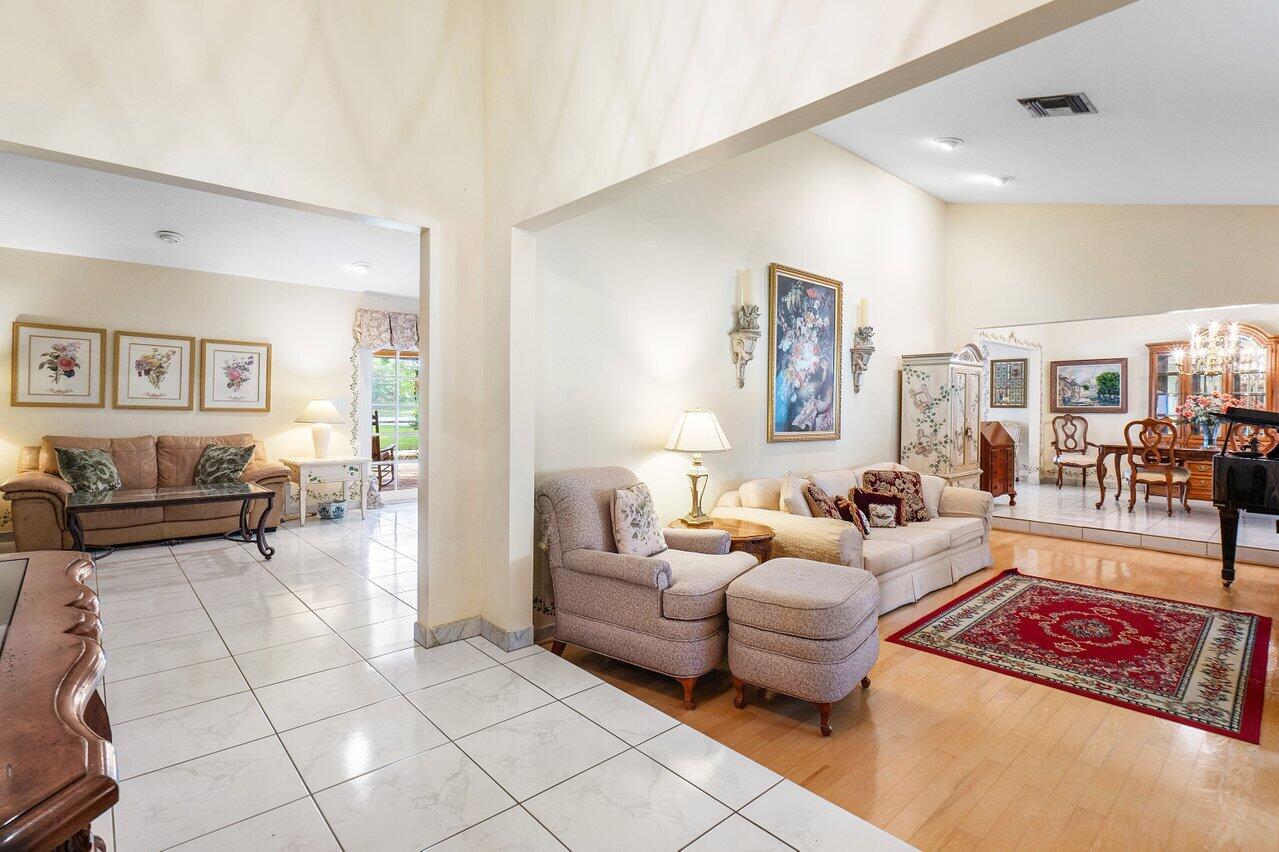 7276 Encina Lane