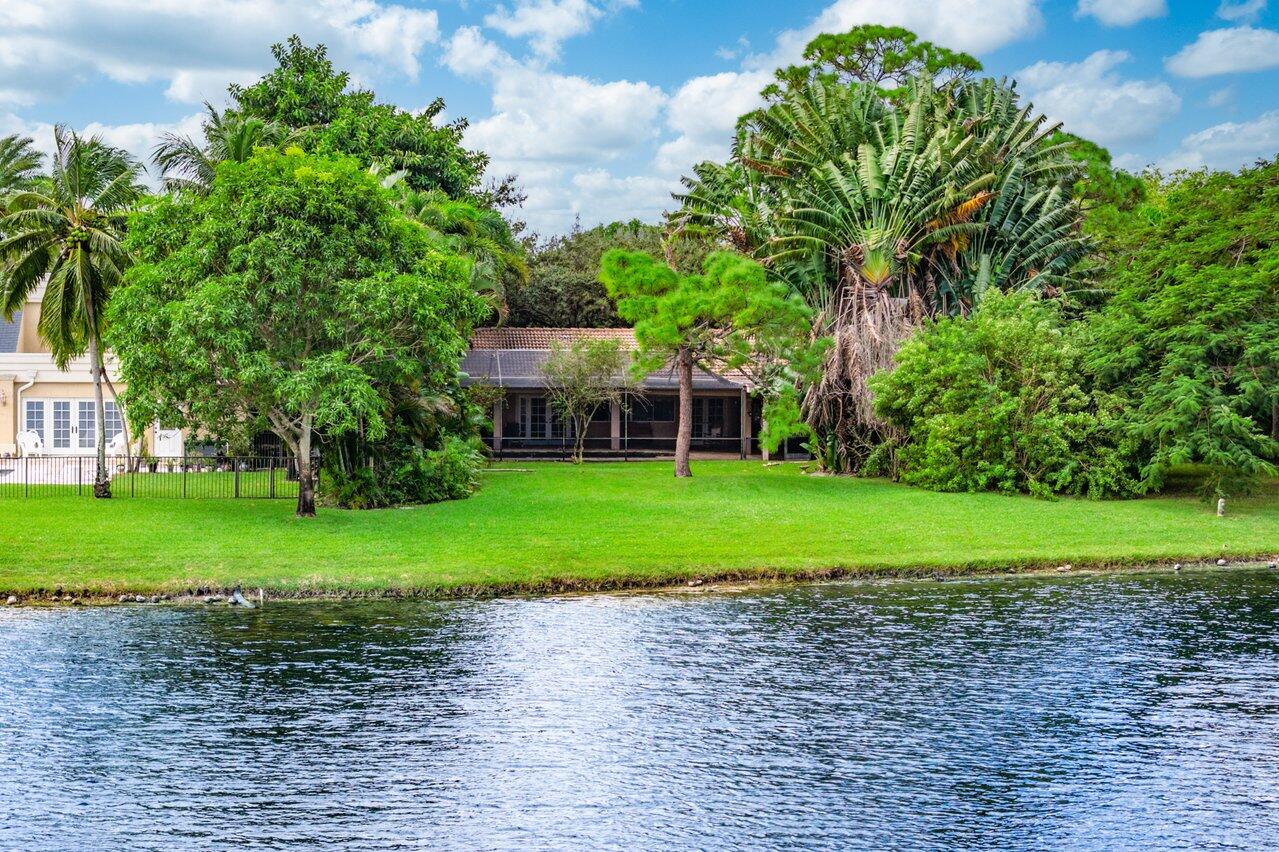 7276 Encina Lane