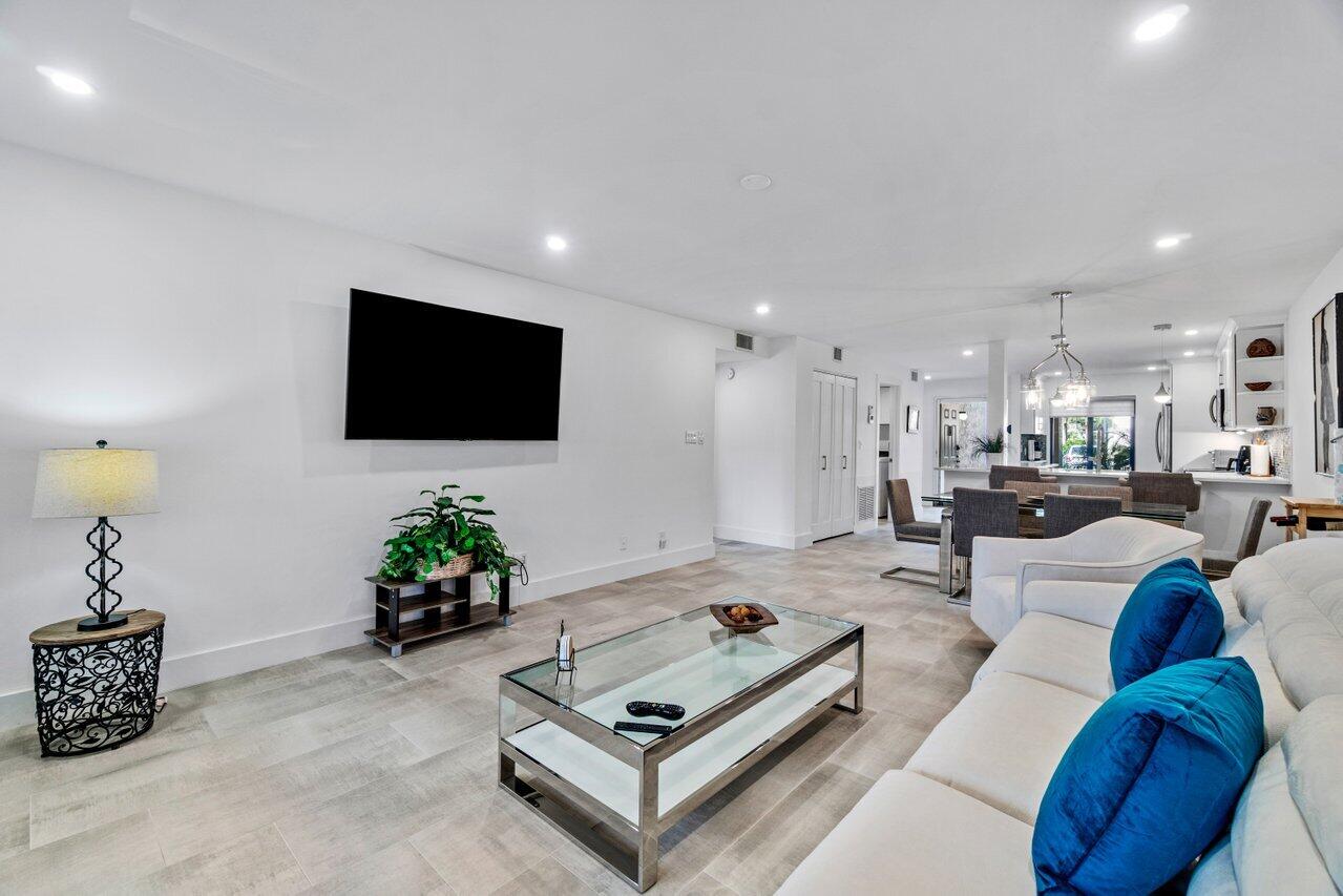 5188 Oak Hill Lane 1112