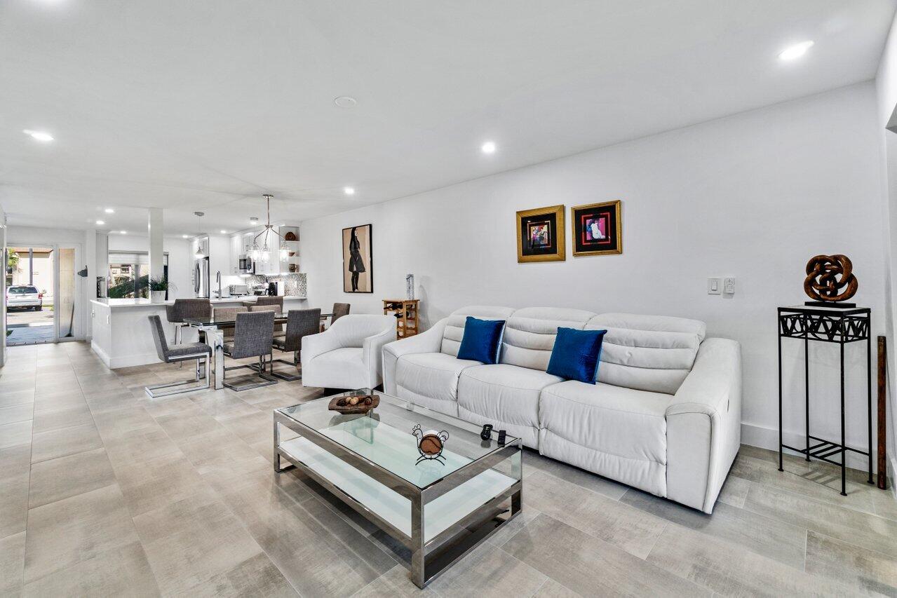 5188 Oak Hill Lane 1112