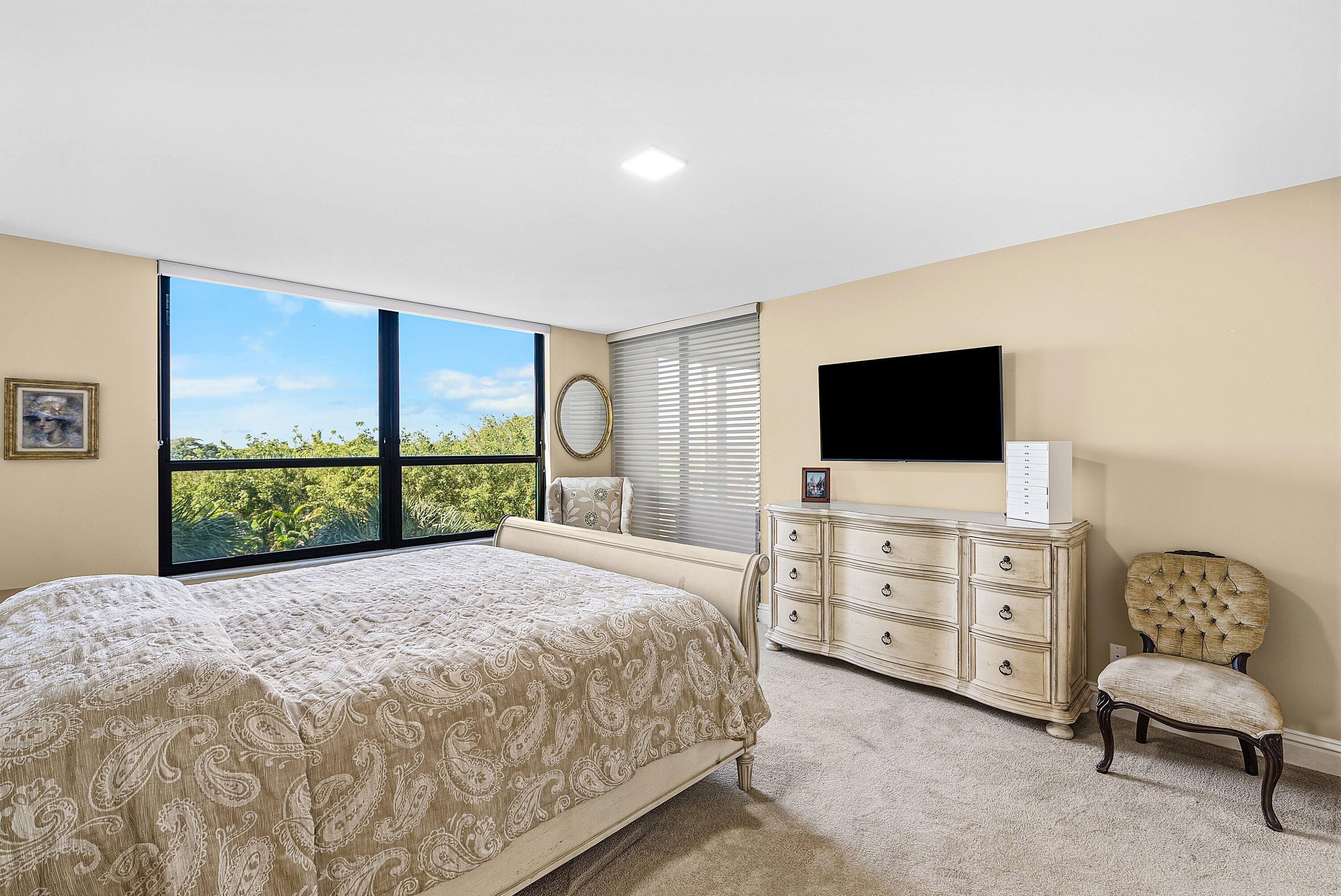7575 Imperial Drive 501