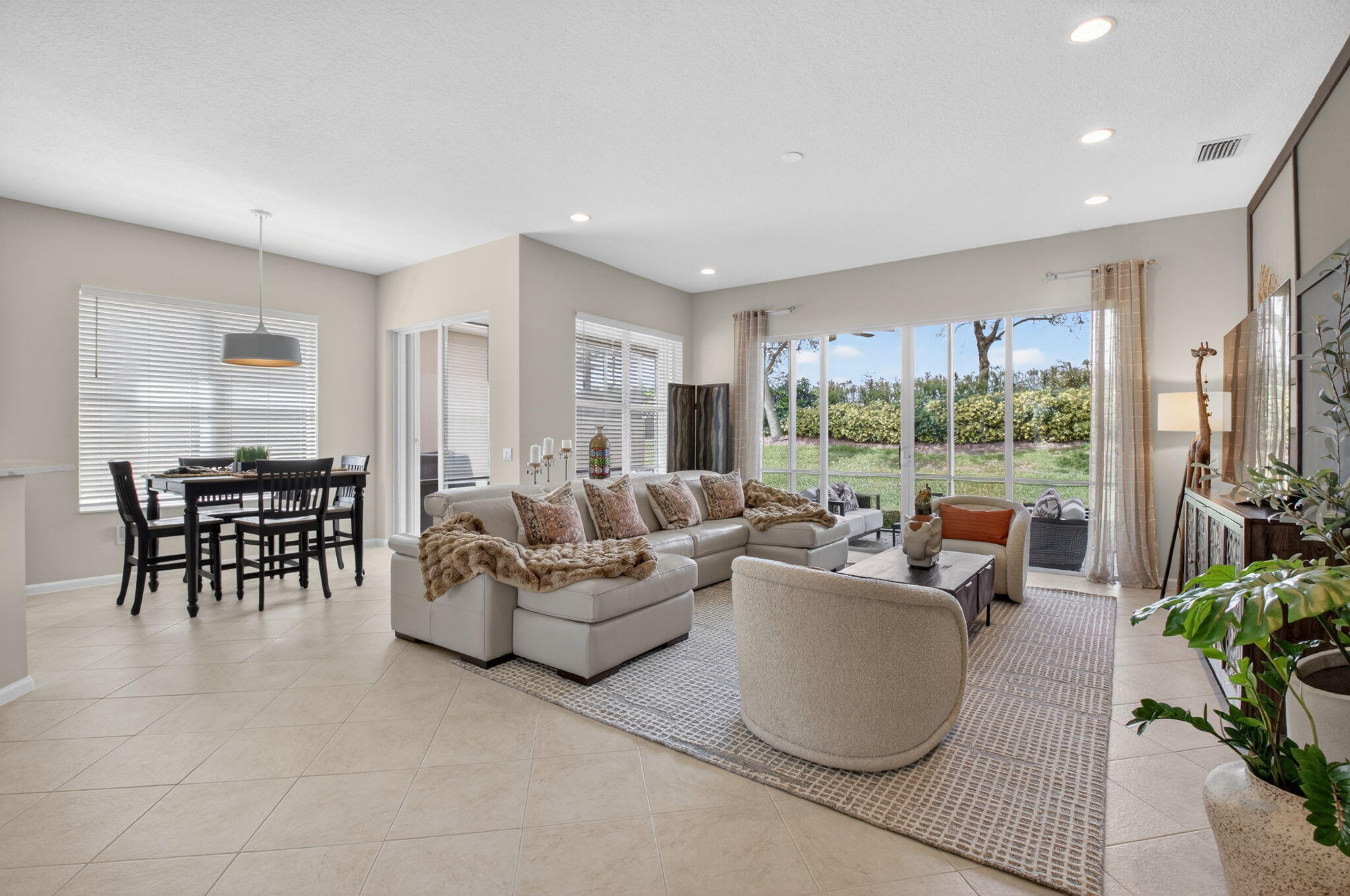 7015 Imperial Beach Circle
