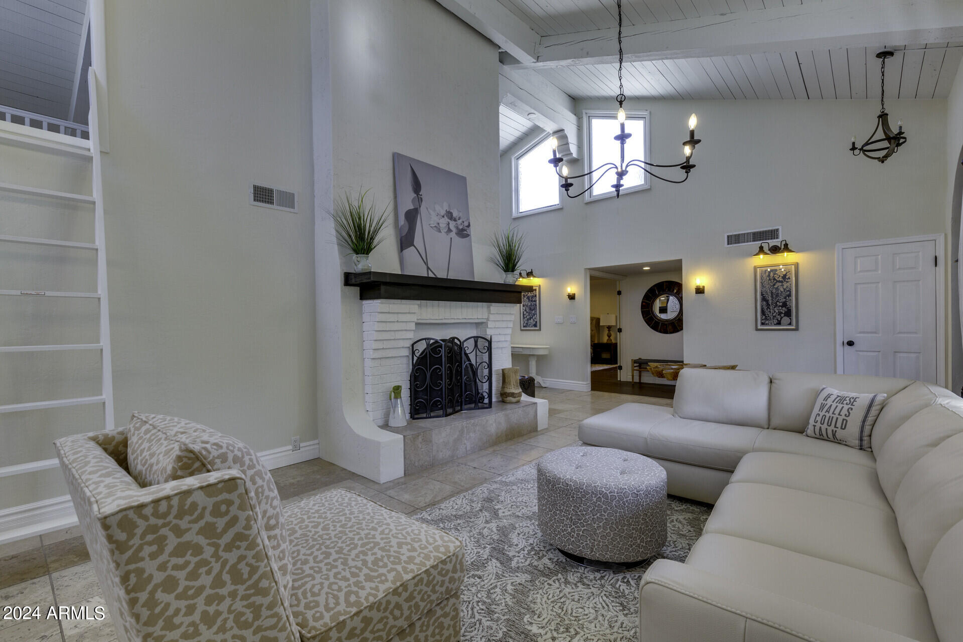 8132 E APPALOOSA Trail
