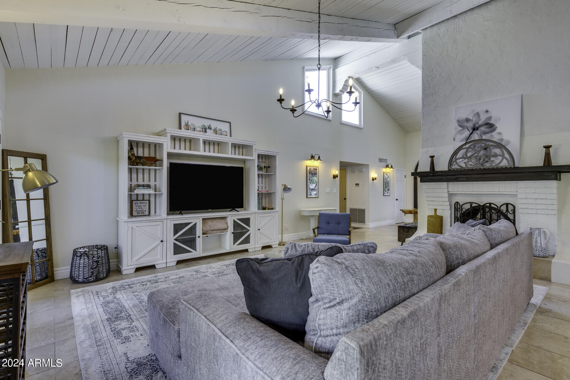8132 E APPALOOSA Trail