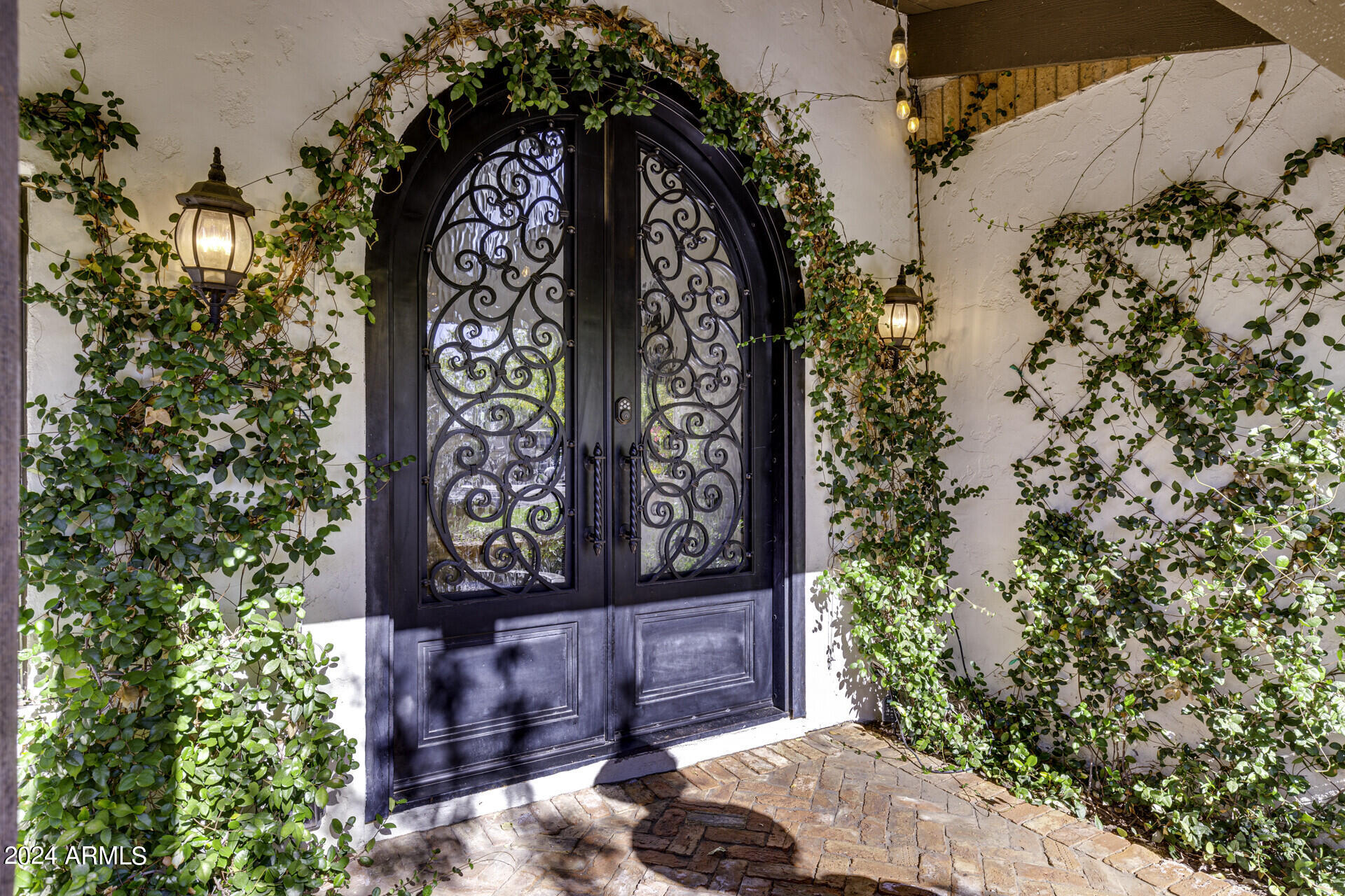 8132 E APPALOOSA Trail