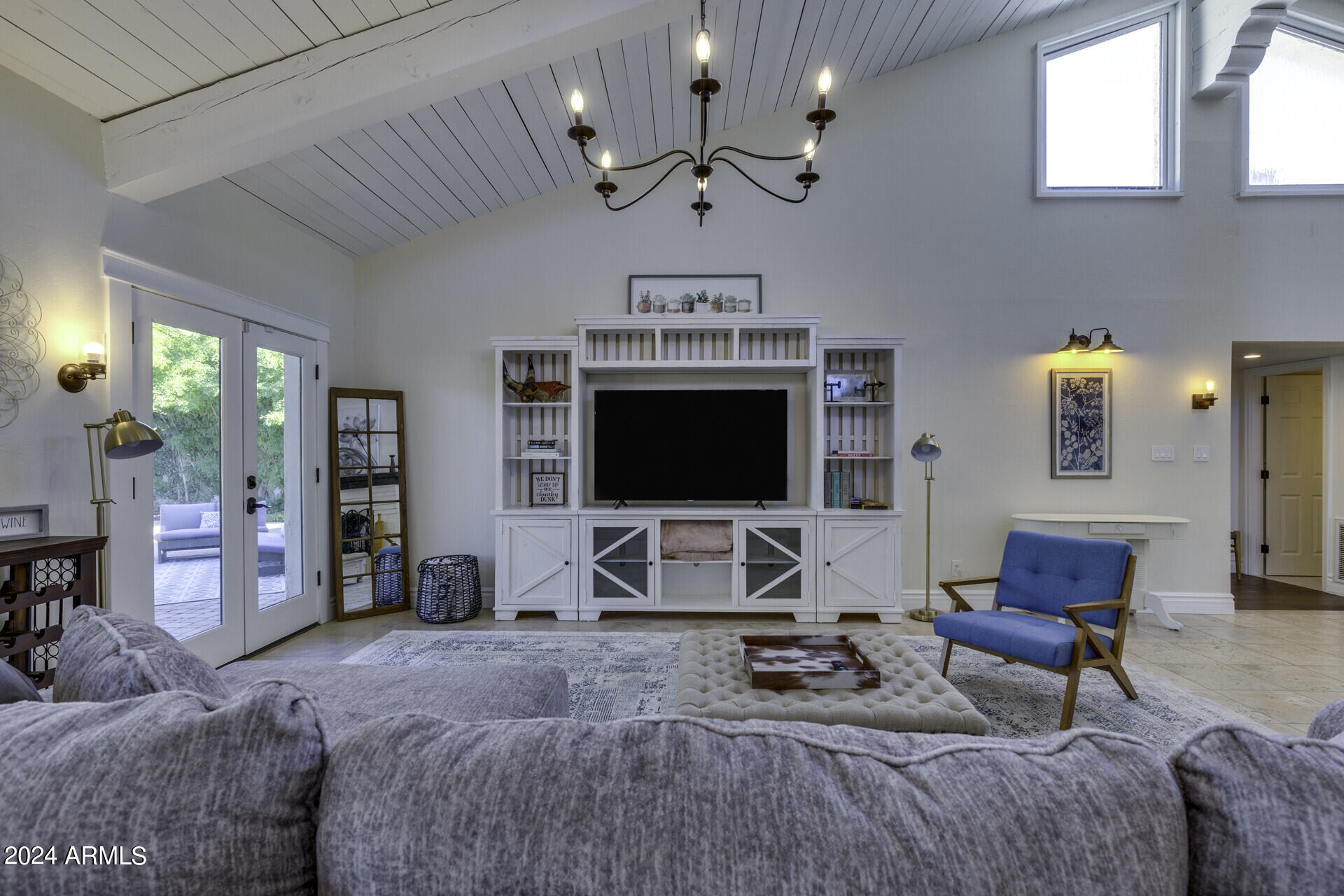 8132 E APPALOOSA Trail