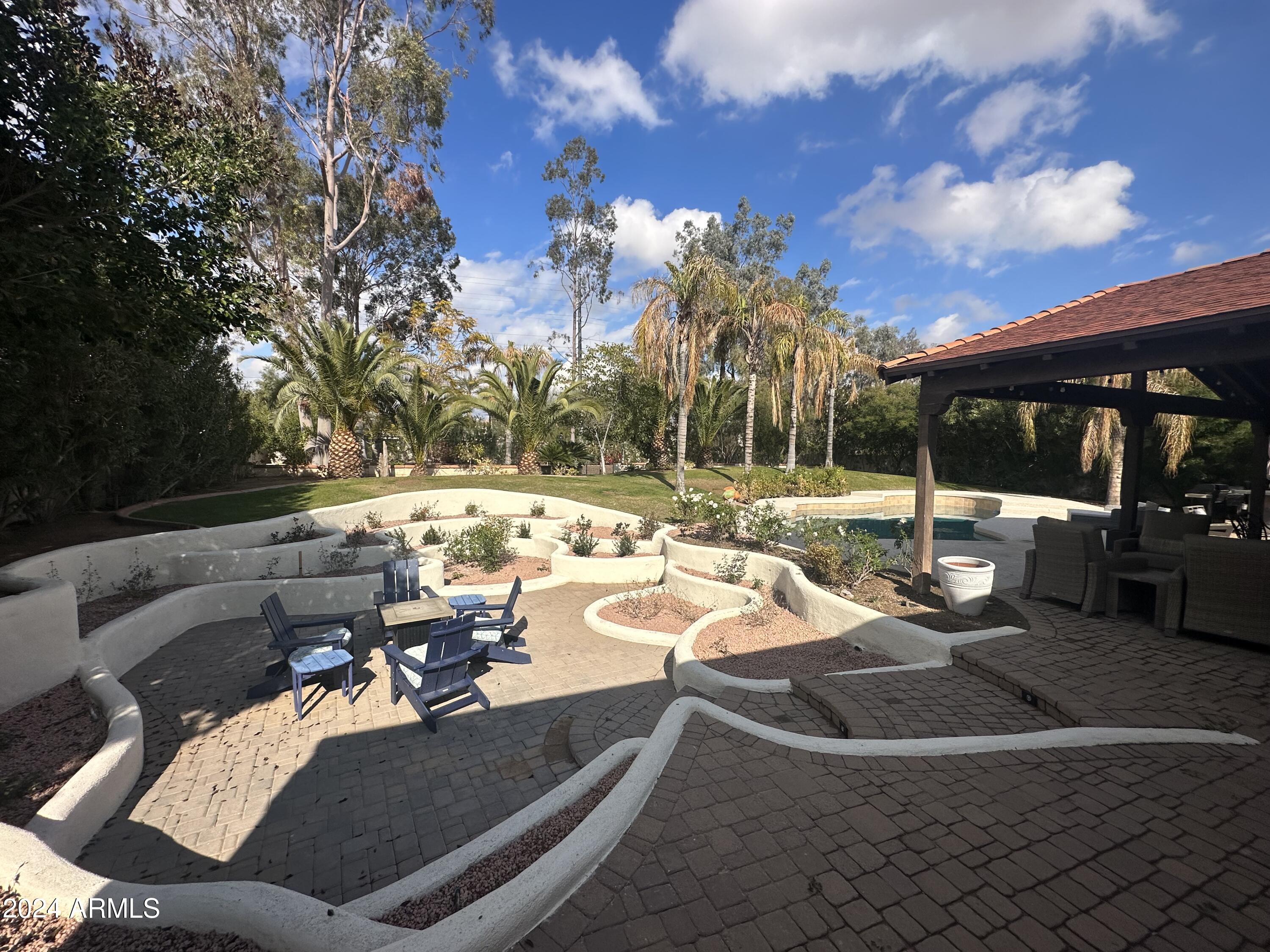 8132 E APPALOOSA Trail