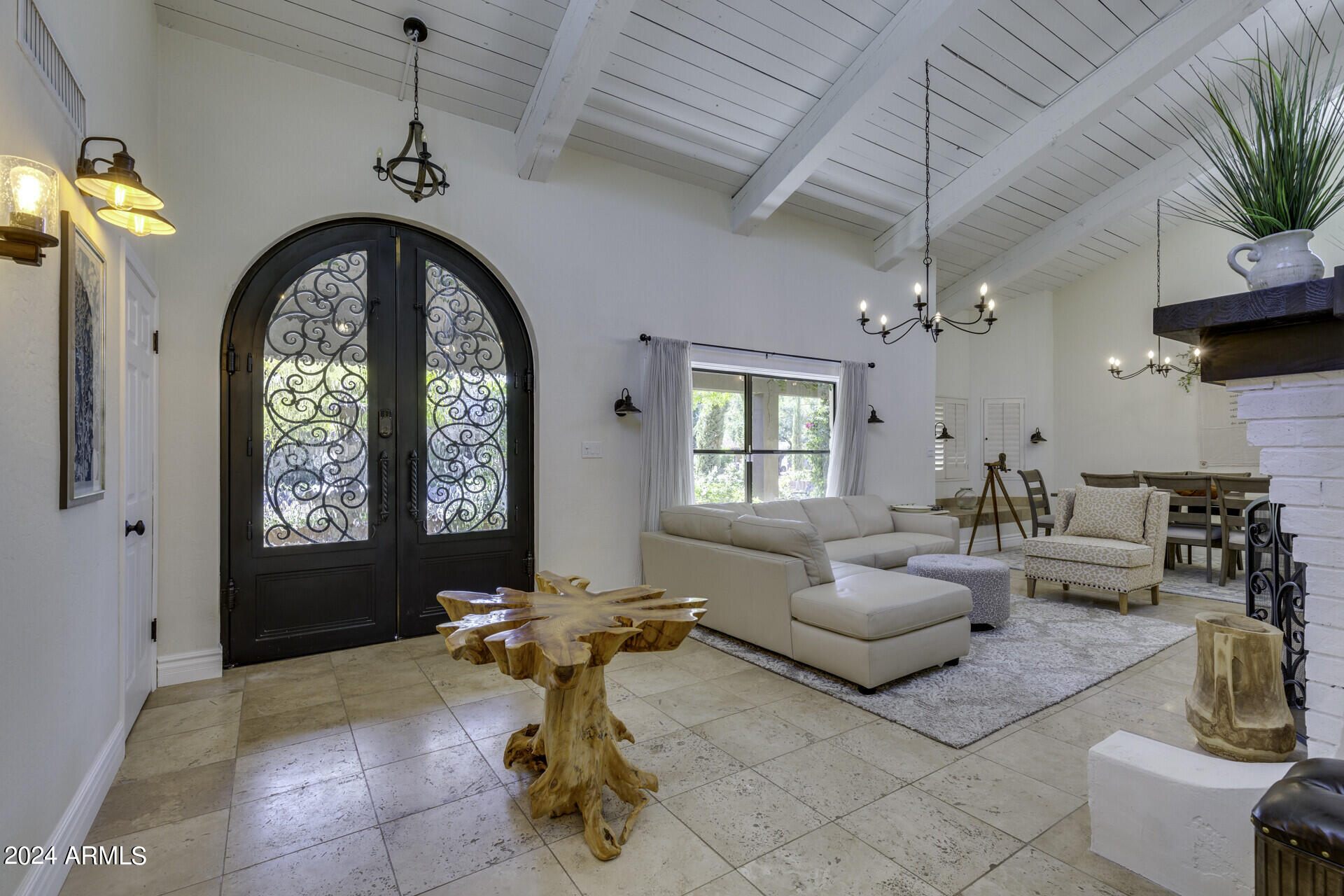 8132 E APPALOOSA Trail
