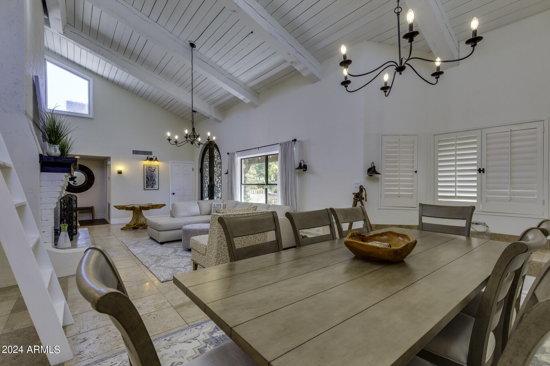 8132 E APPALOOSA Trail