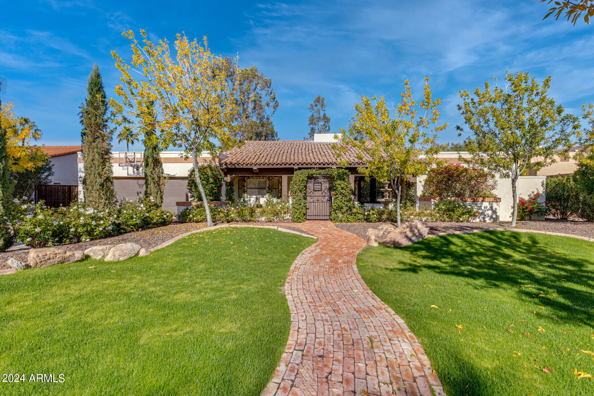 8132 E APPALOOSA Trail