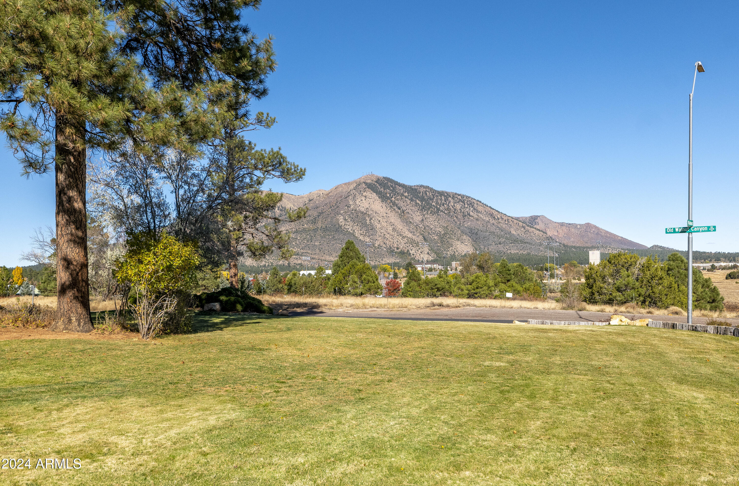 2841 N WALNUT HILLS Drive, 7