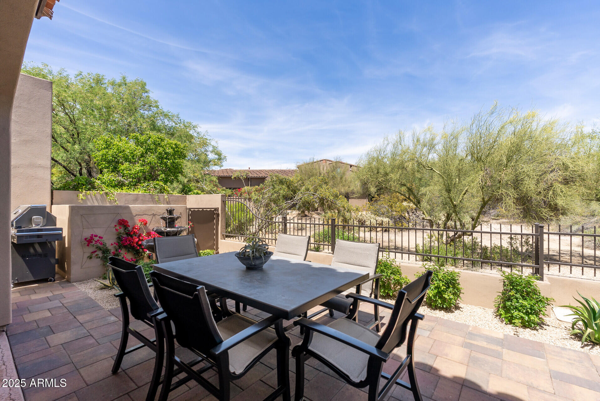 8974 E RUSTY SPUR Place