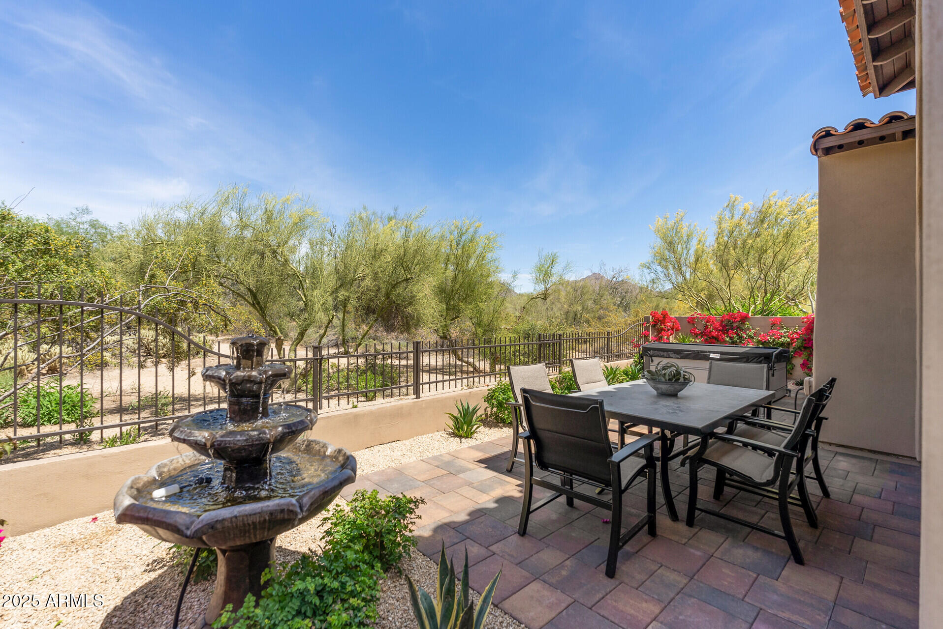 8974 E RUSTY SPUR Place