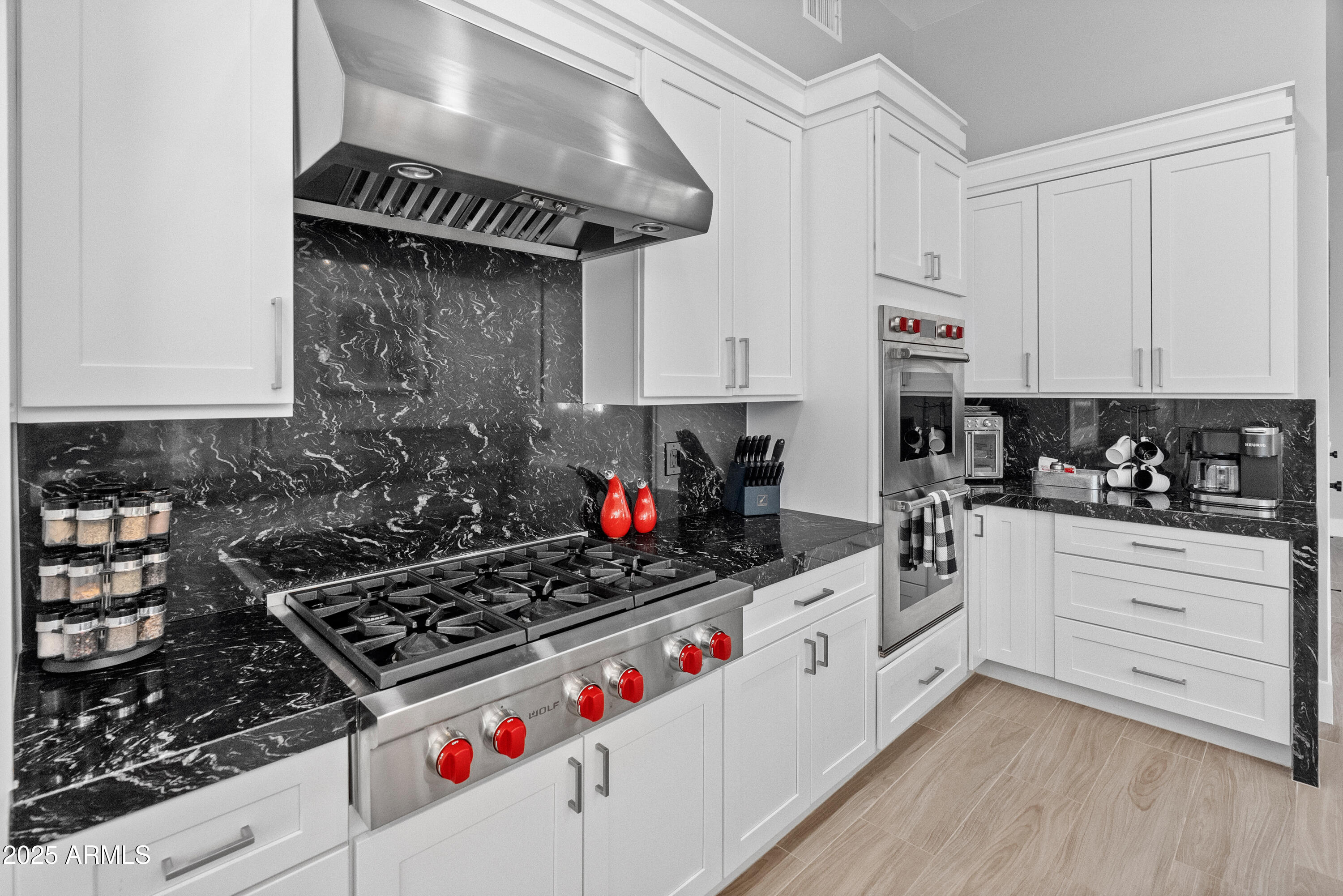 6715 E MONTECITO Avenue