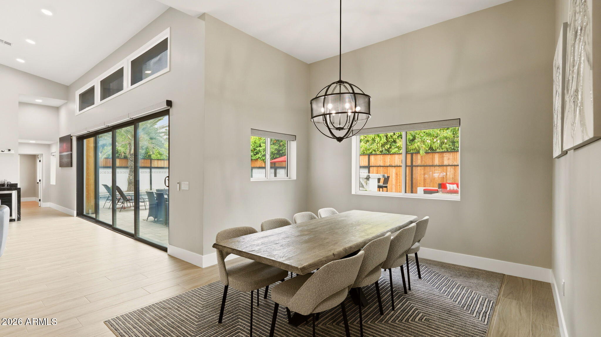 6715 E MONTECITO Avenue