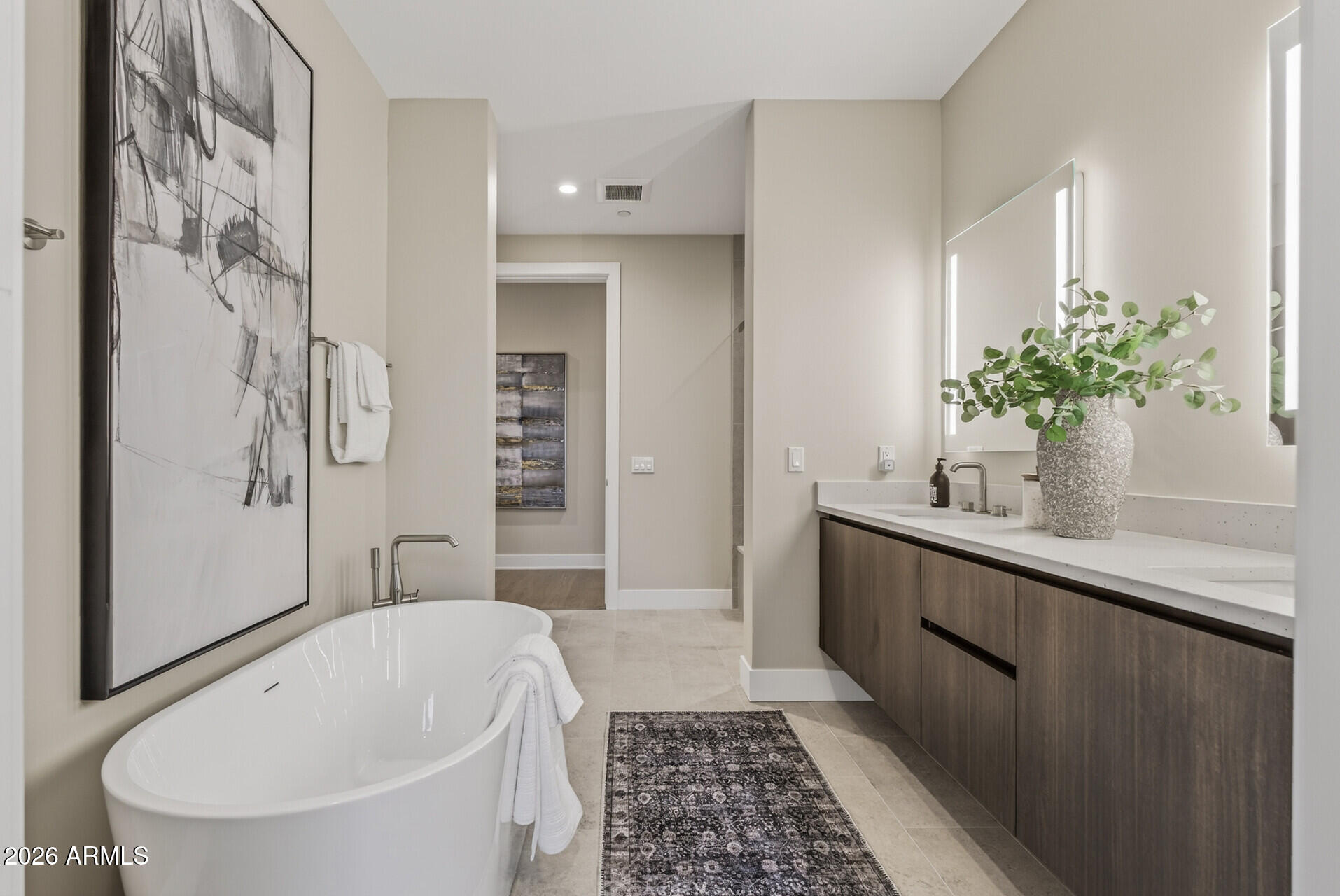 19355 N 73RD Way E2014