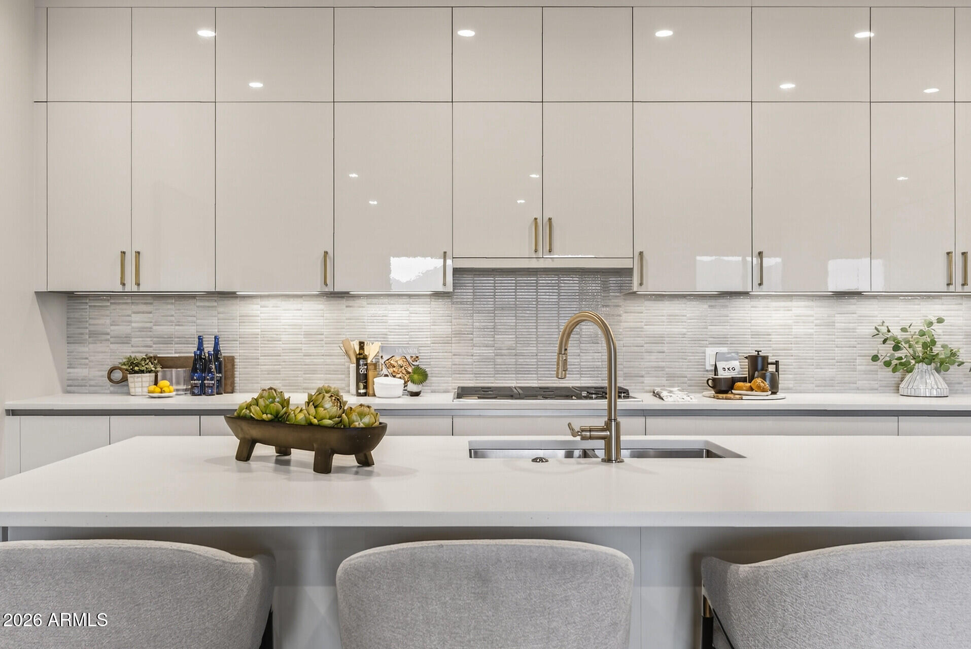 19355 N 73RD Way E2014