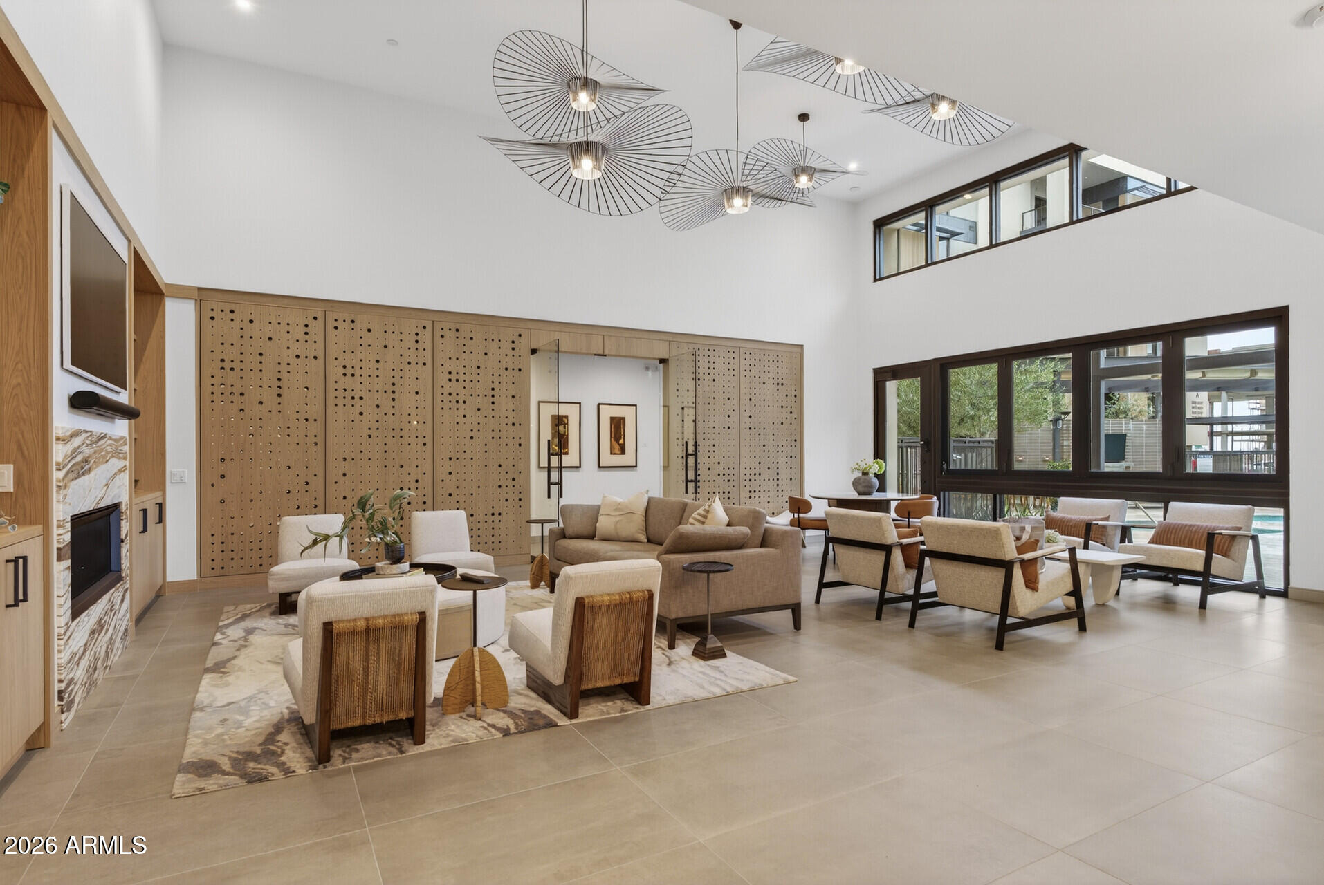 19355 N 73RD Way E2014