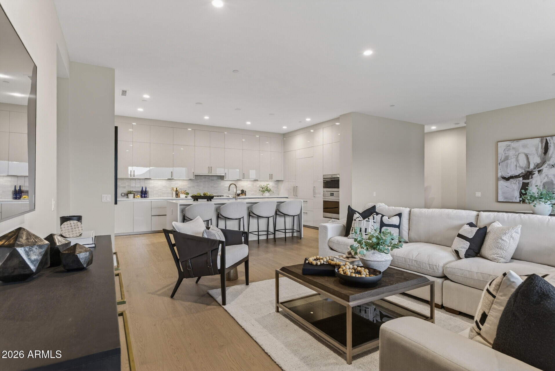 19355 N 73RD Way E2014