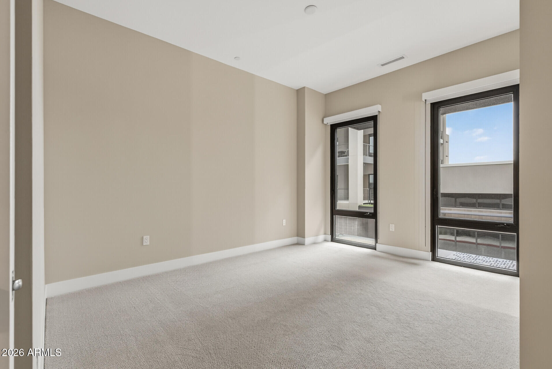 19355 N 73RD Way E2014