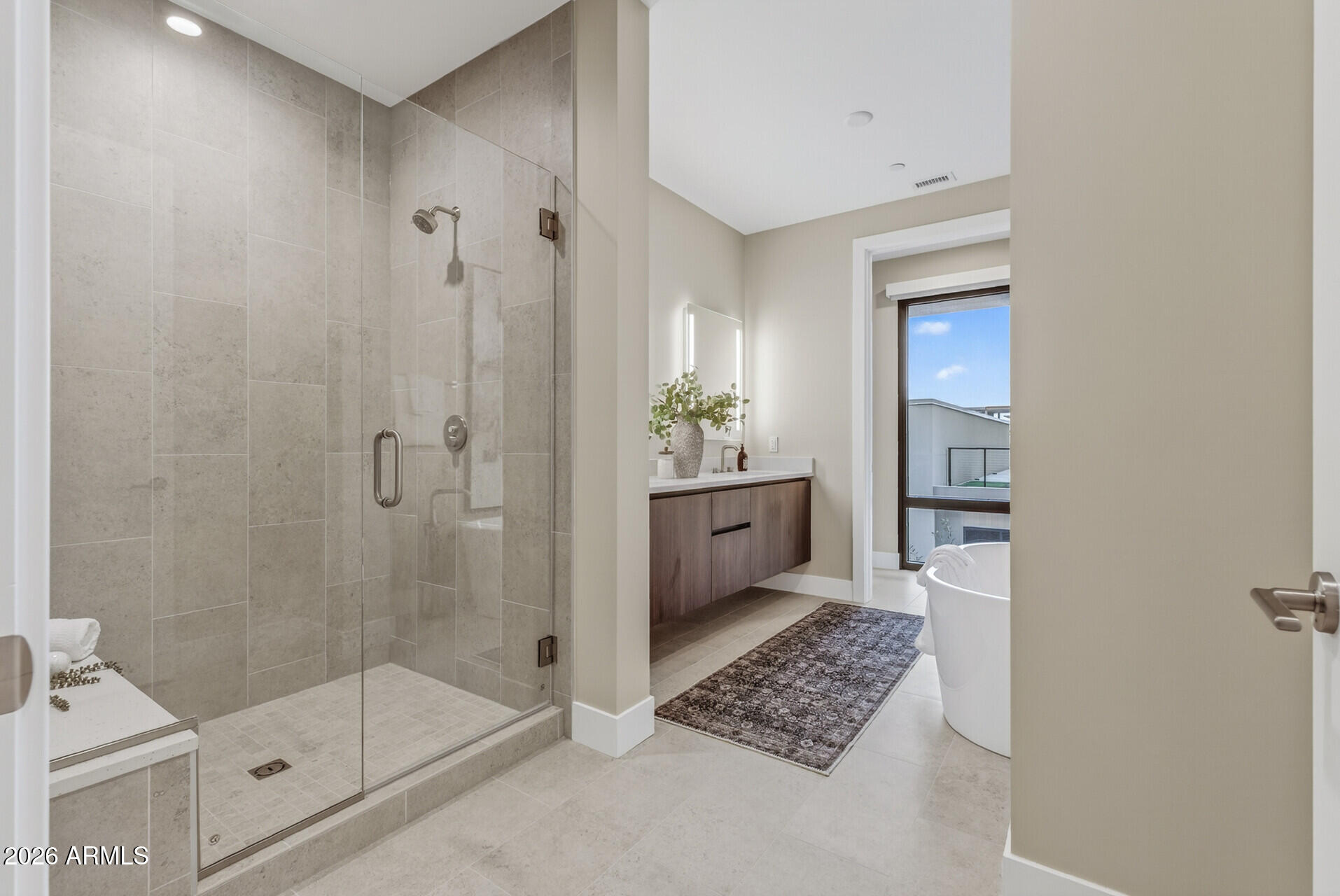 19355 N 73RD Way E2014