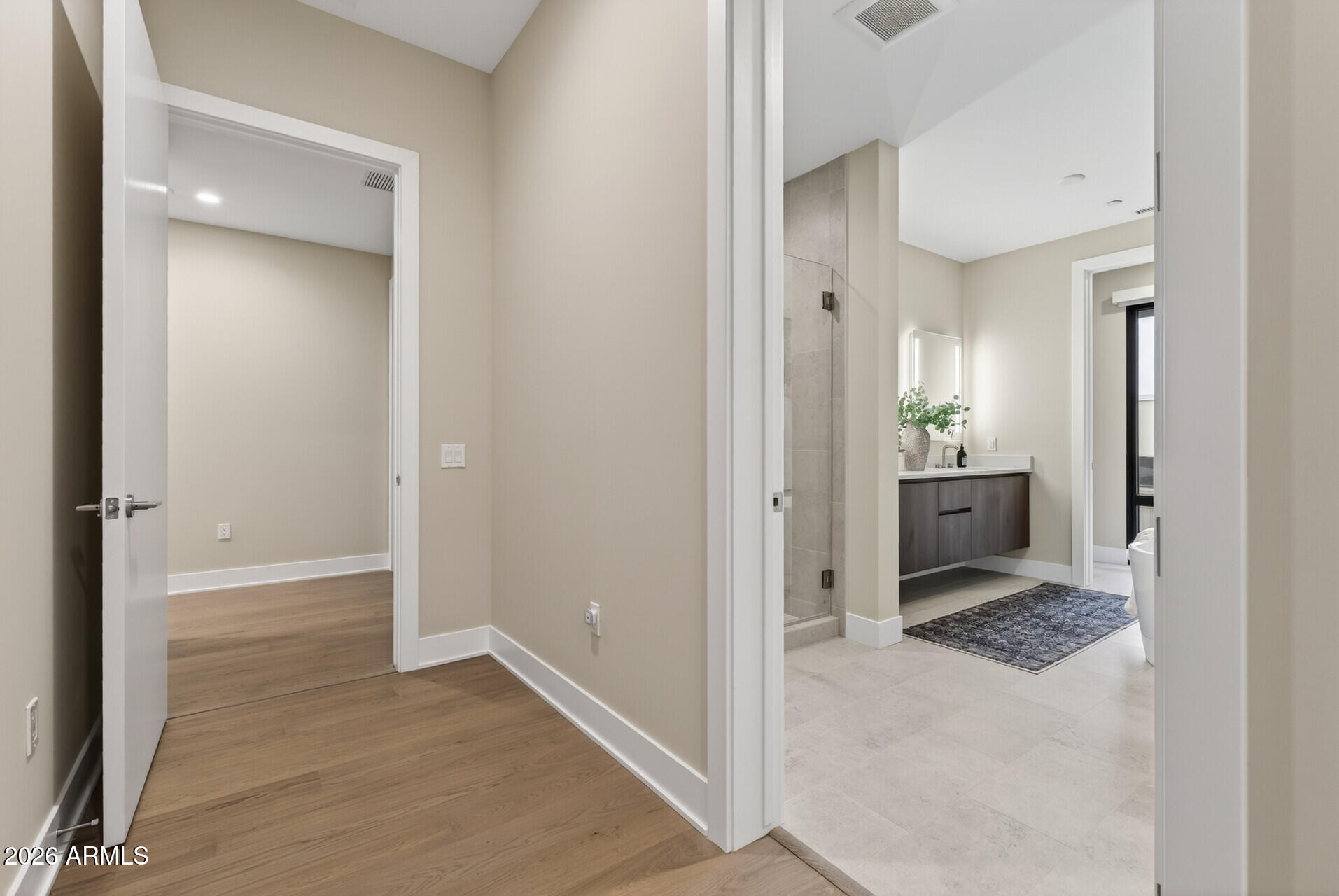 19355 N 73RD Way E2014