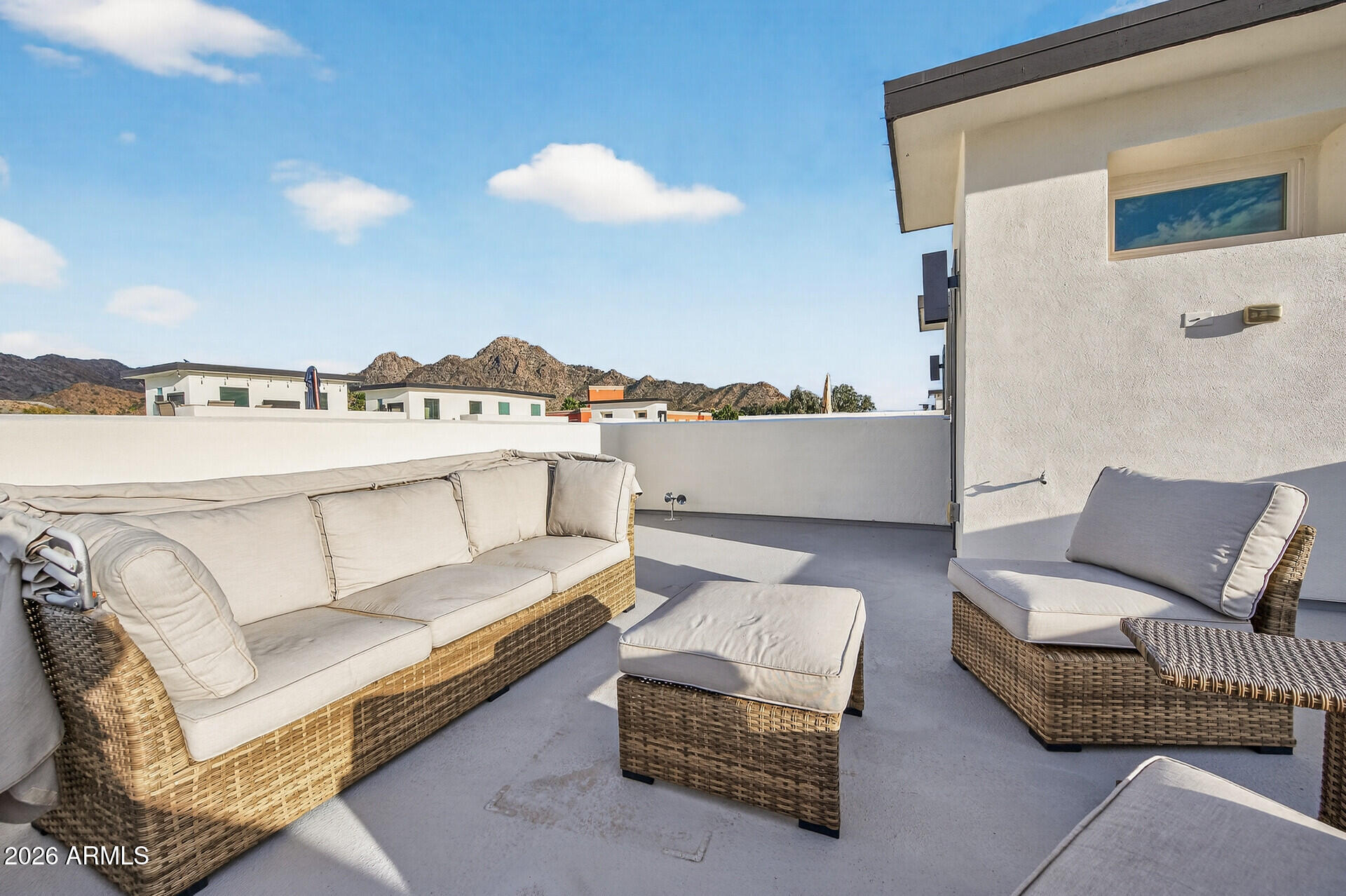 1717 E MORTEN Avenue 38