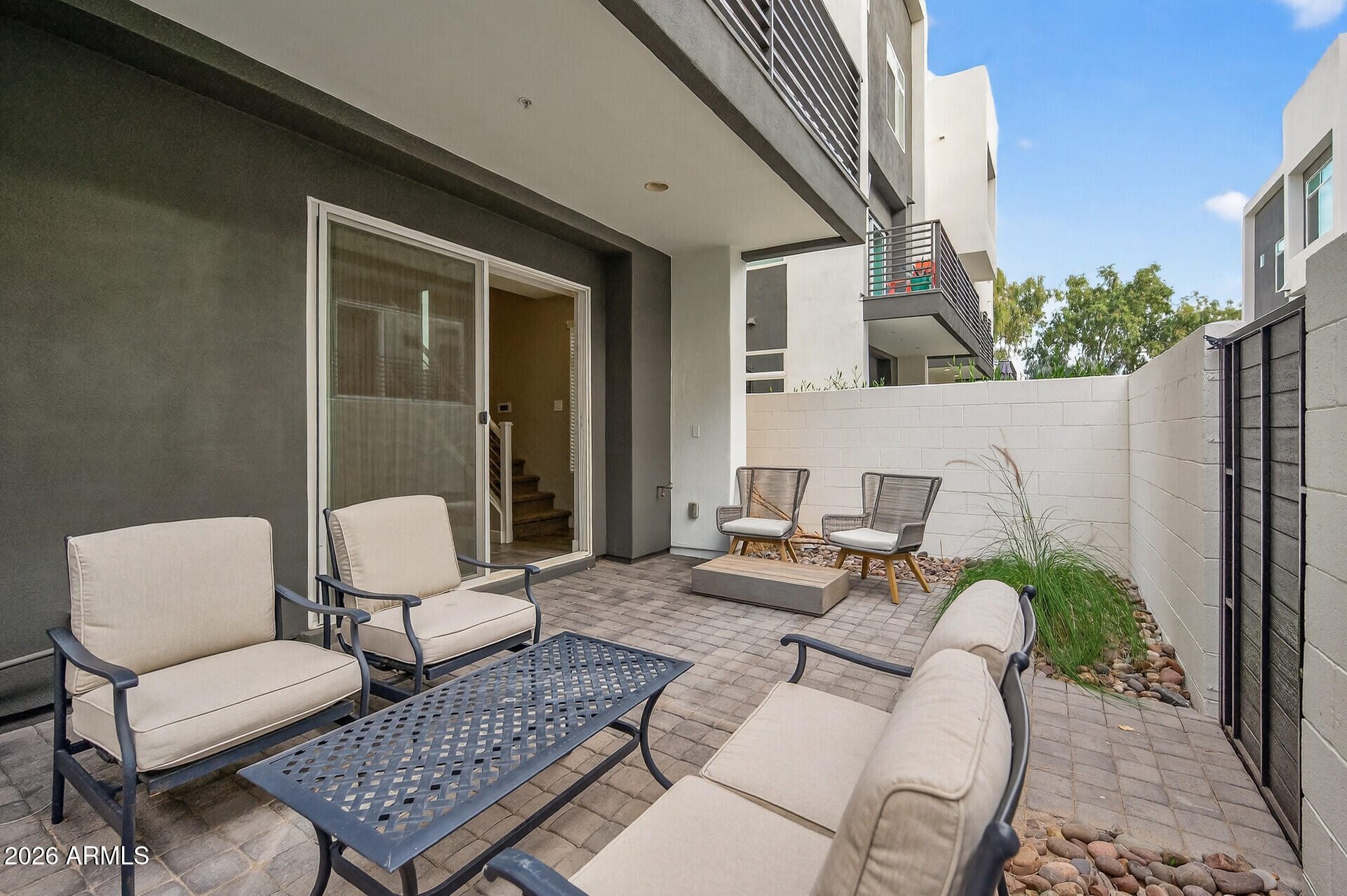 1717 E MORTEN Avenue 38