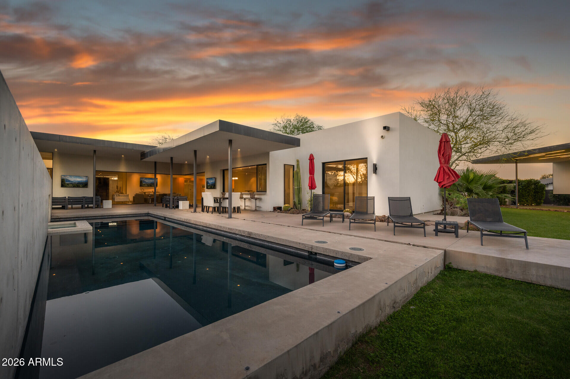 7433 E CHOLLA Lane