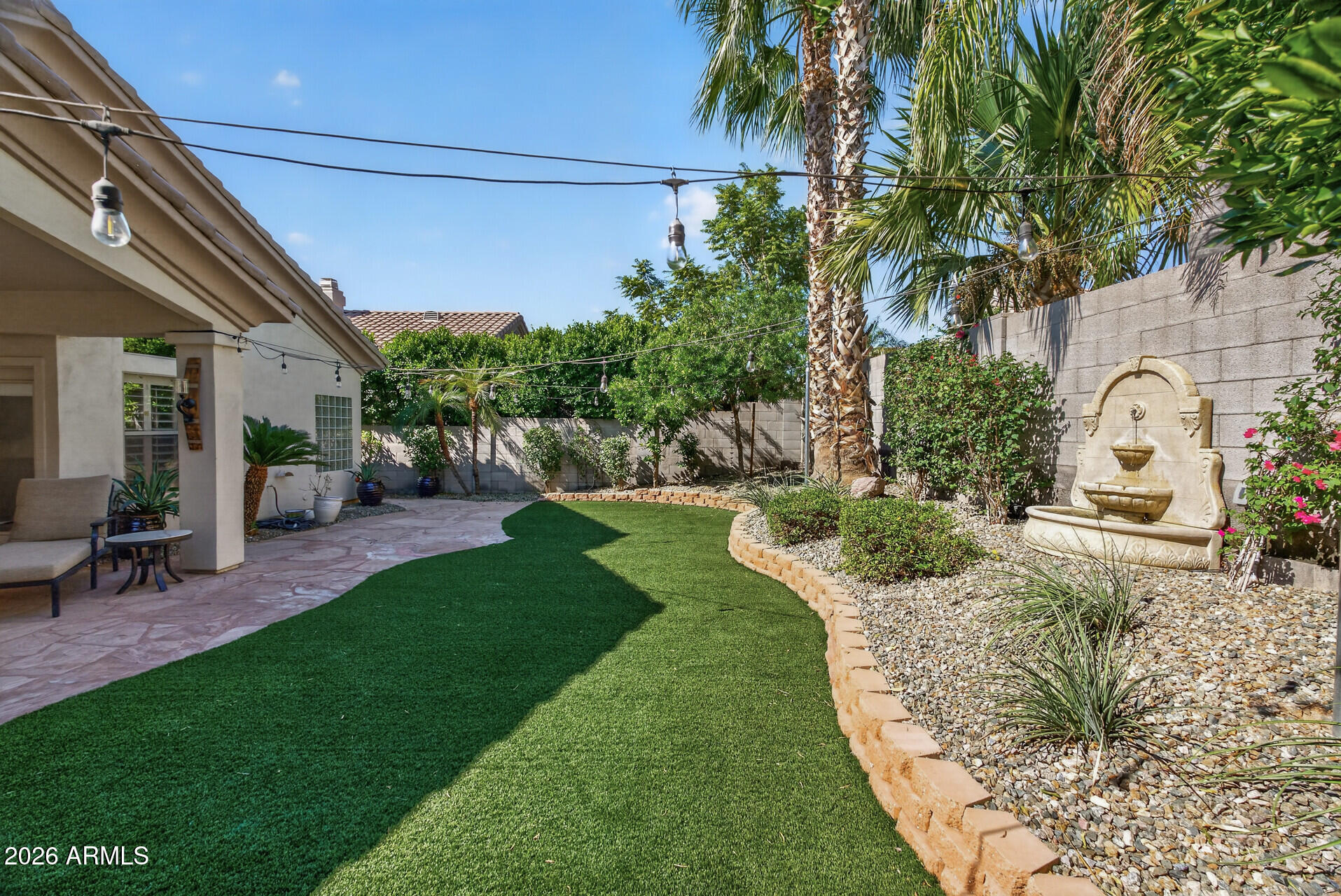 8072 E MARIA Drive