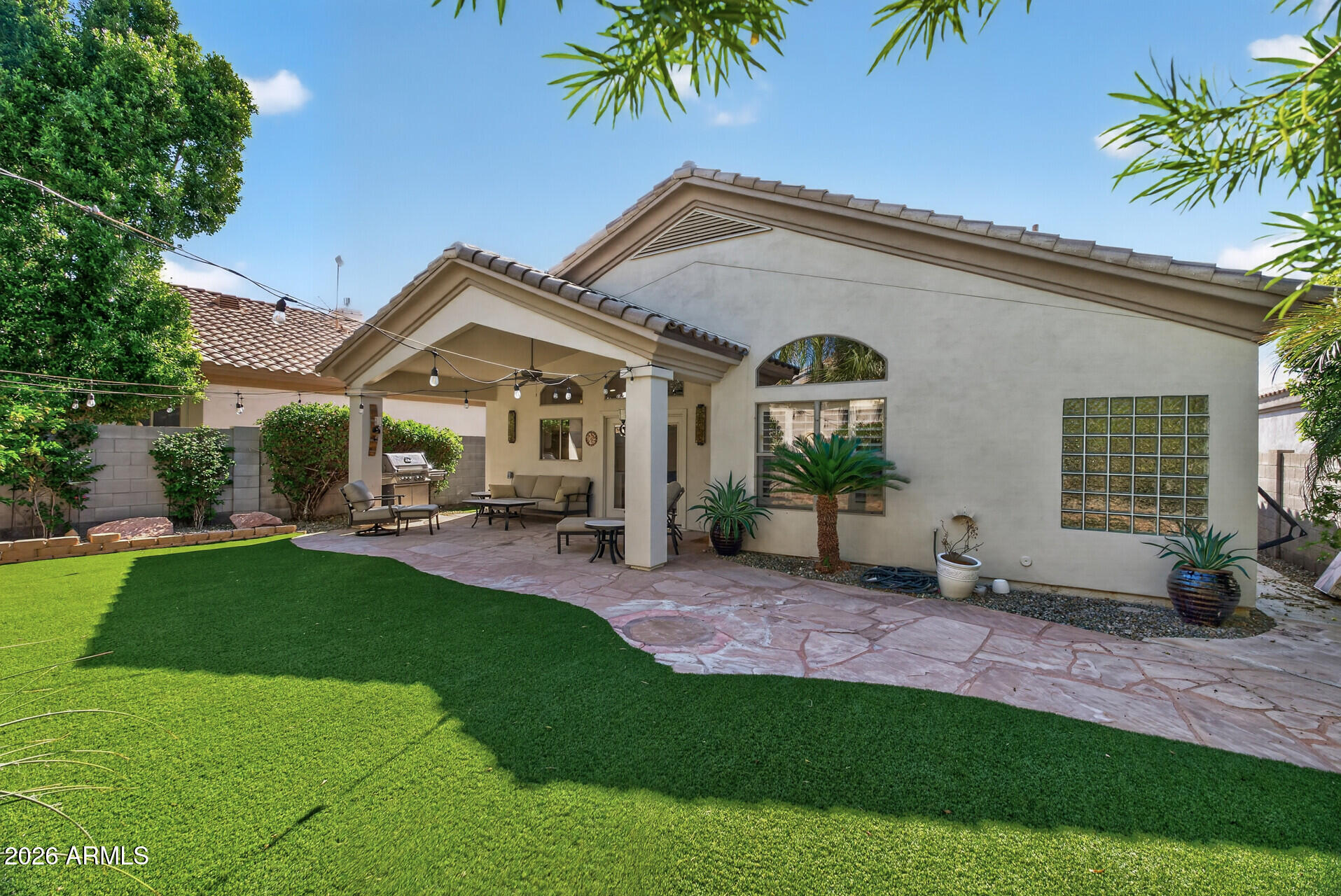 8072 E MARIA Drive